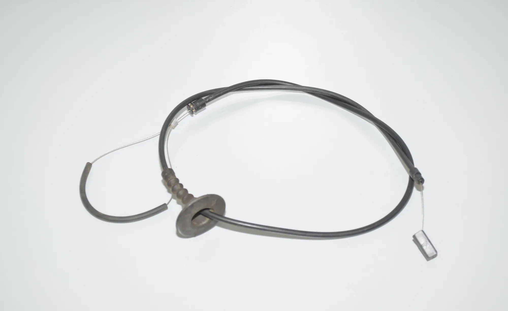 Bonnet Lock Cable – OEM 7299165 · BMW i3 (I01) Hybrid 2017 – 2