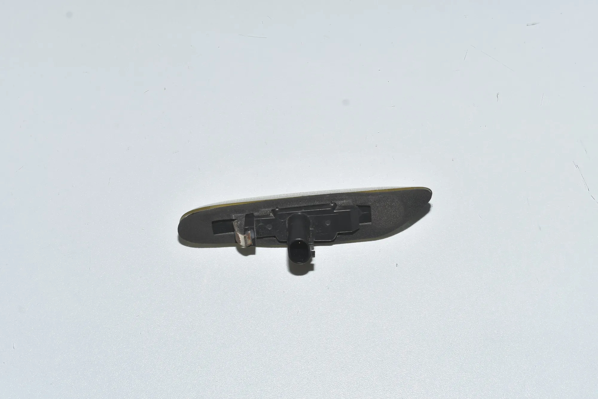 Front Left Fender Turn Signal – OEM 63137253325 · BMW 3 Touring (E91) 330 d 2011 – 3