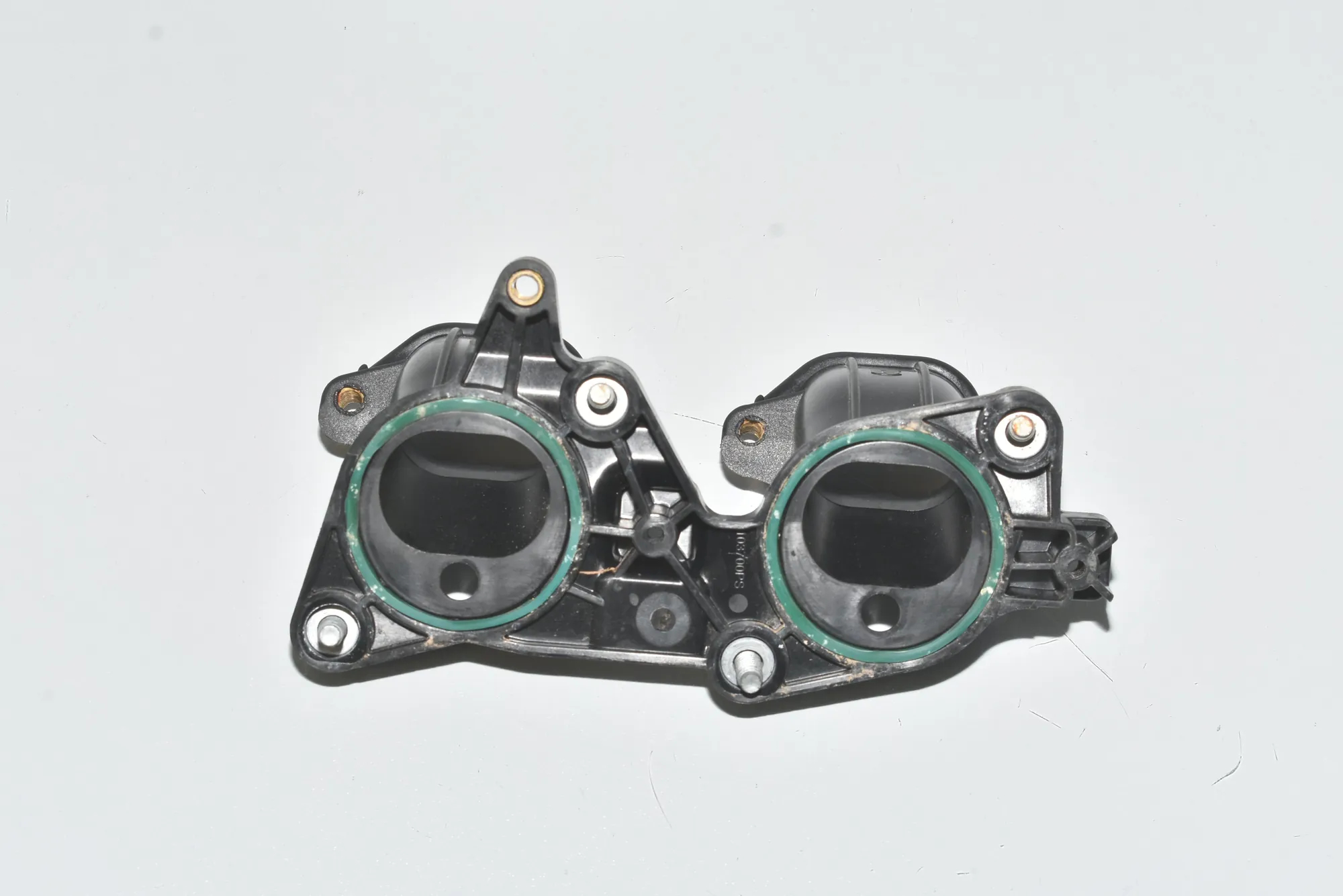 Other Engine Compartment Parts – OEM 11618529950 · BMW i3 (I01) Hybrid 2017 – 3