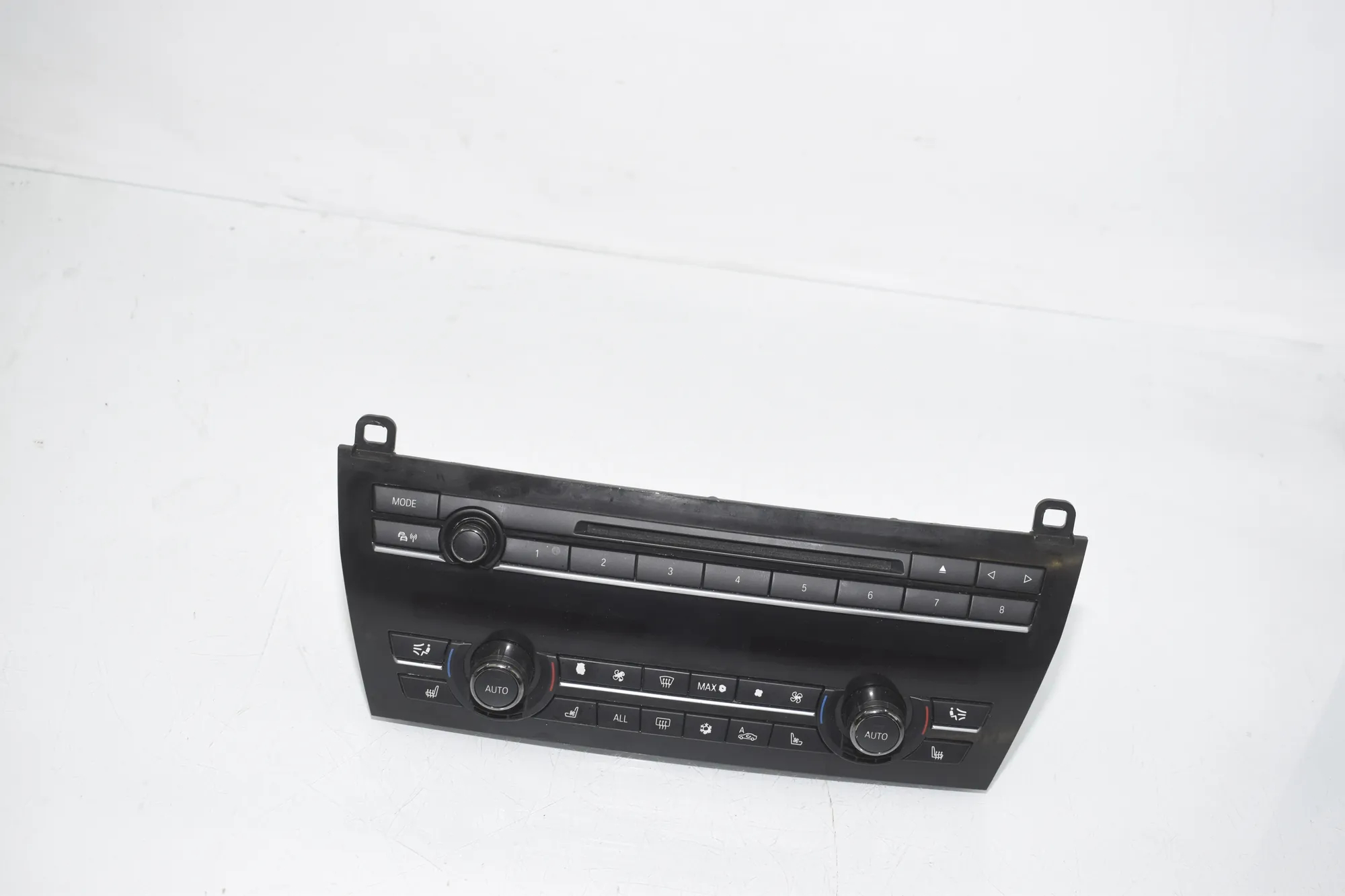 Climate Control Unit – OEM 9241231 · BMW 7 (F01, F02) 750 i 2010 – 3