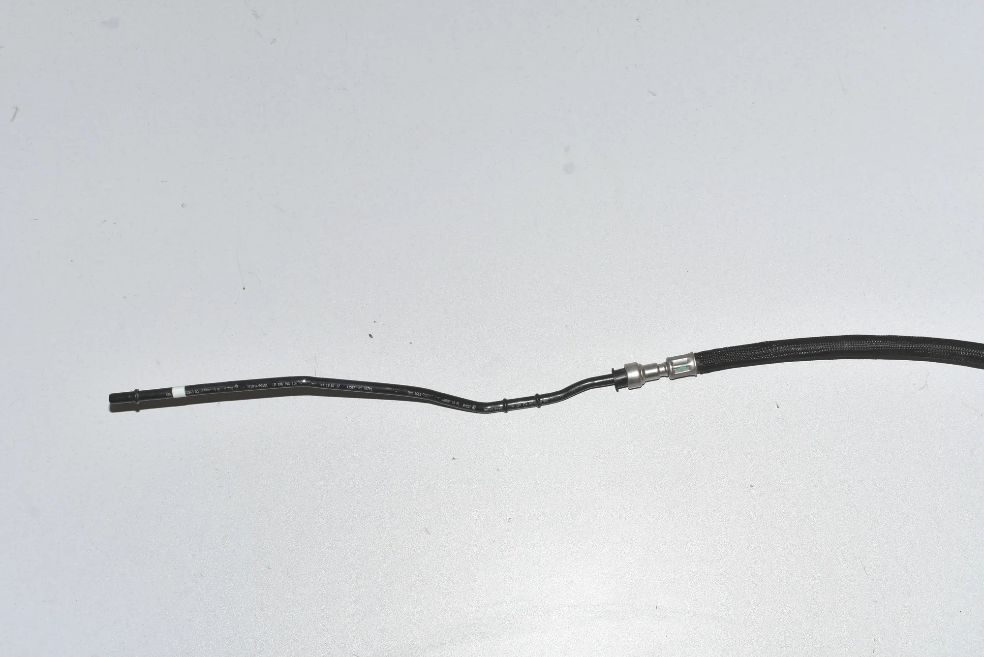 Other tubes – OEM 16127303963 · BMW i3 (I01) Hybrid 2017 – 3
