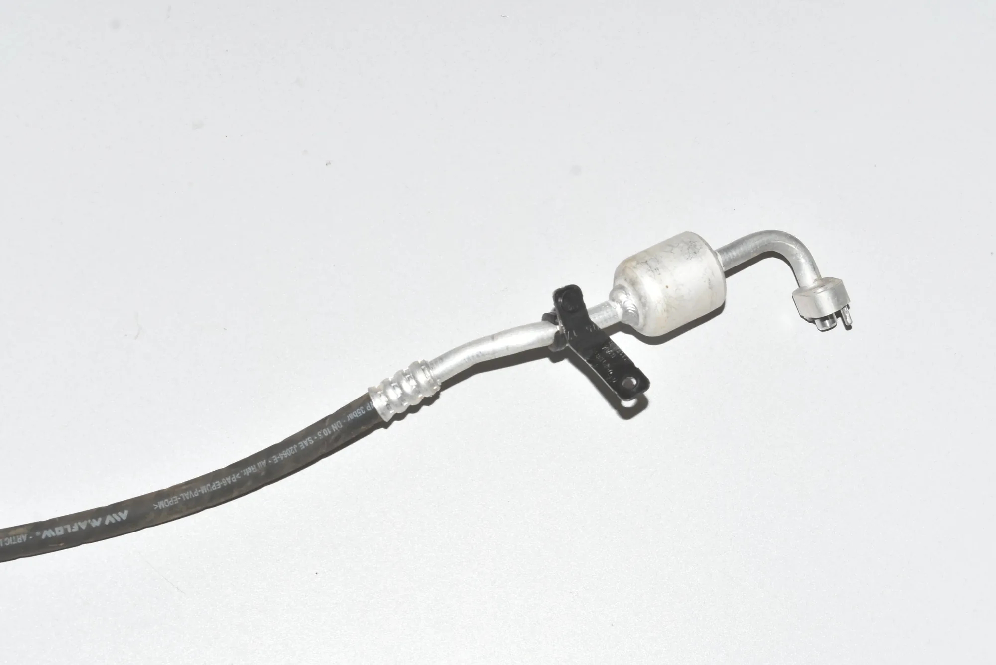 A/C Air Con Hose Pipe – OEM 64539291273 · BMW i3 (I01) Hybrid 2017 – 3