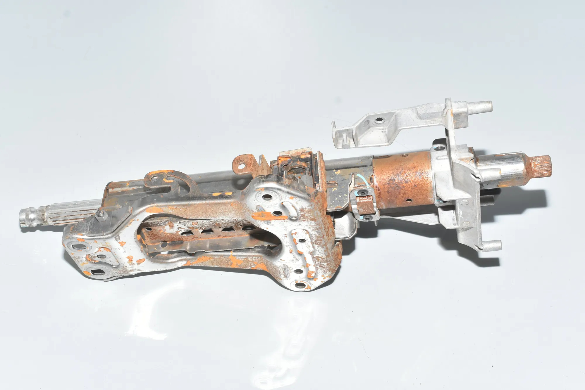 Steering Wheel Adjustment Mechanism – OEM 32306865576 · BMW i3 (I01) Hybrid 2017 – 3