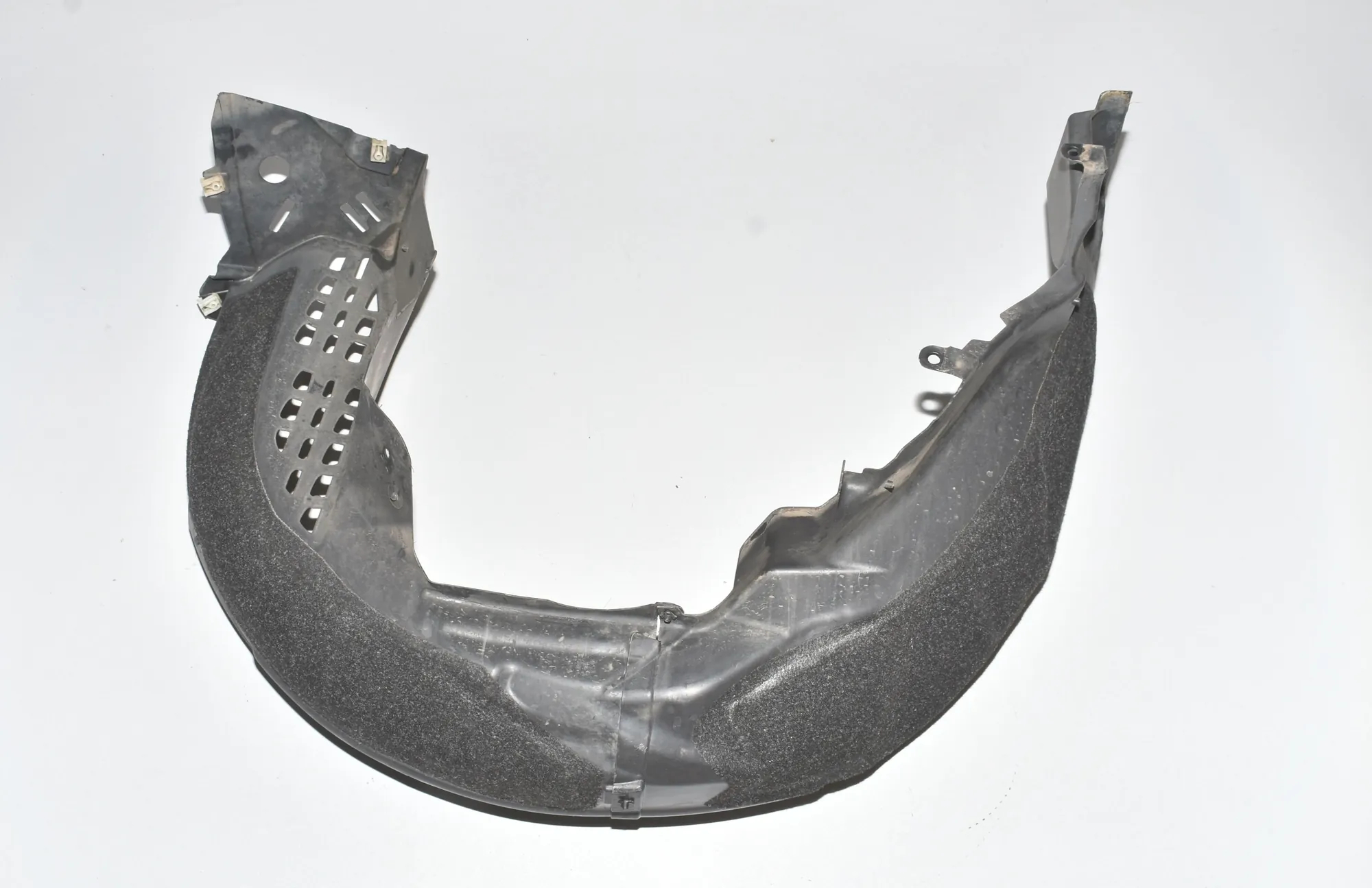 Rear Right Arch Liner – OEM 51717394078 · BMW i3 (I01) Hybrid 2017