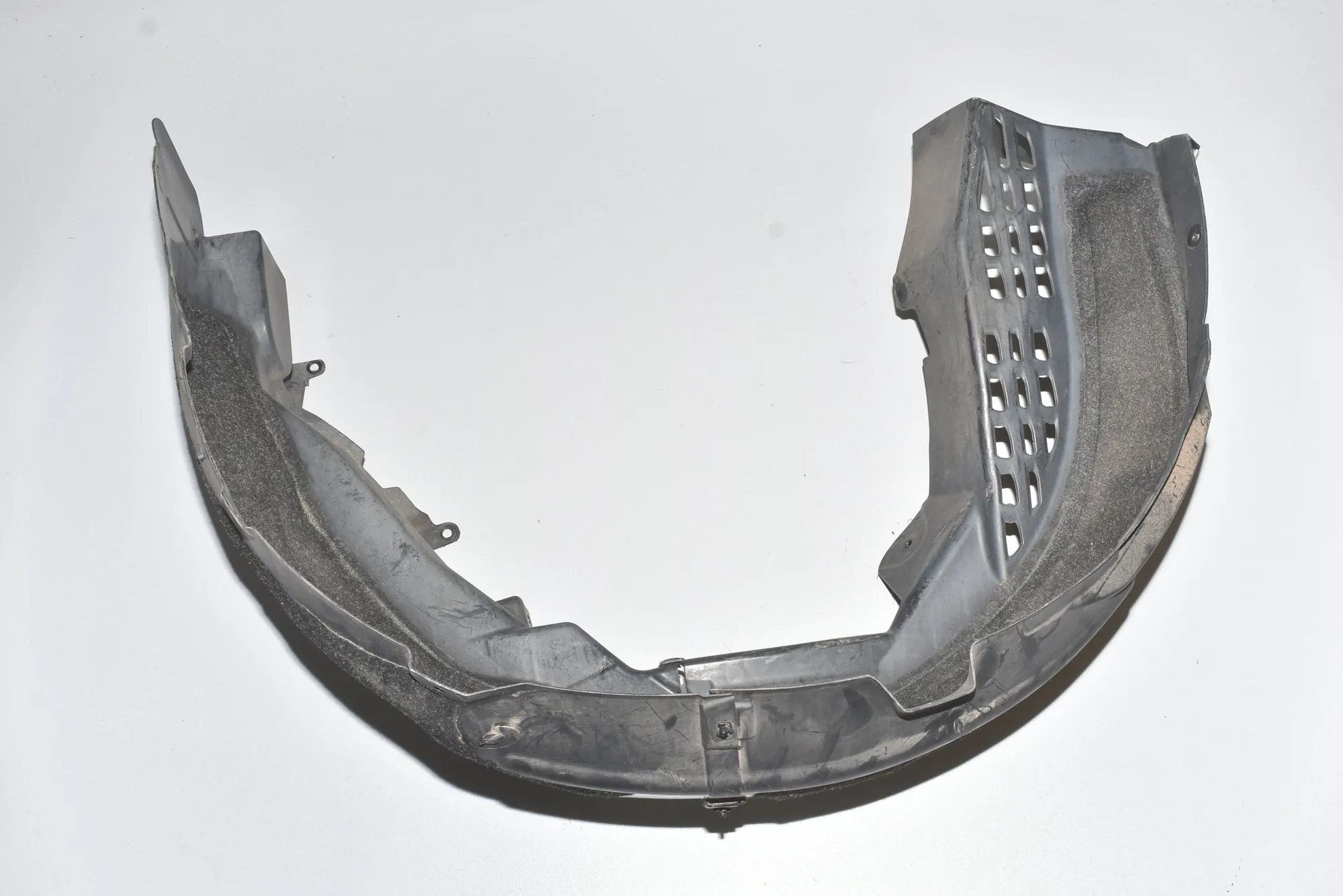 Rear Right Arch Liner – OEM 51717394078 · BMW i3 (I01) Hybrid 2017 – 3
