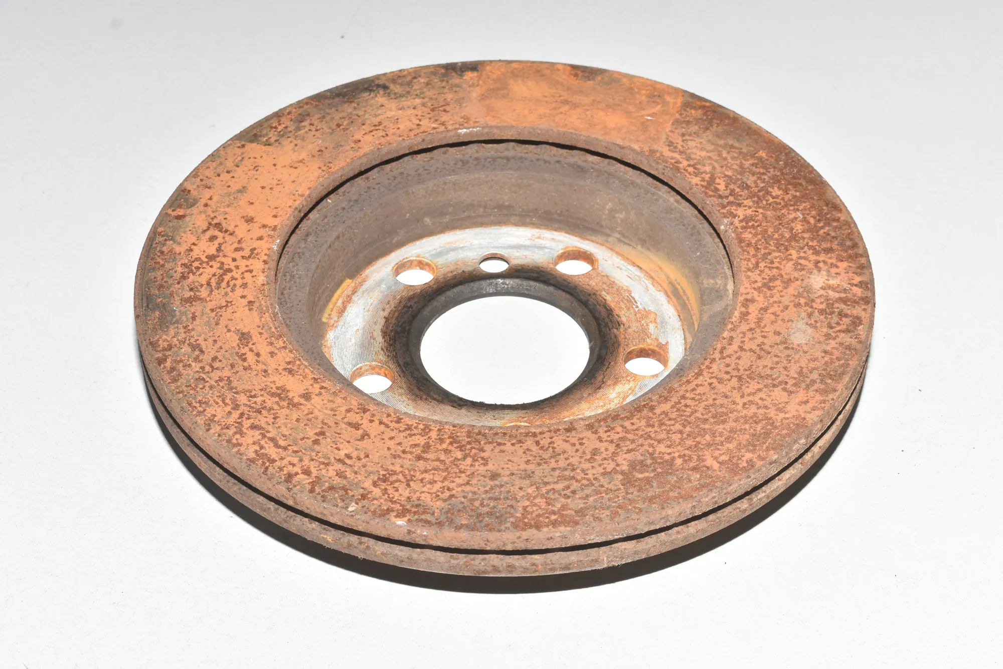 Front Right Brake Disc – OEM 6866293 · BMW i3 (I01) Hybrid 2017 – 4