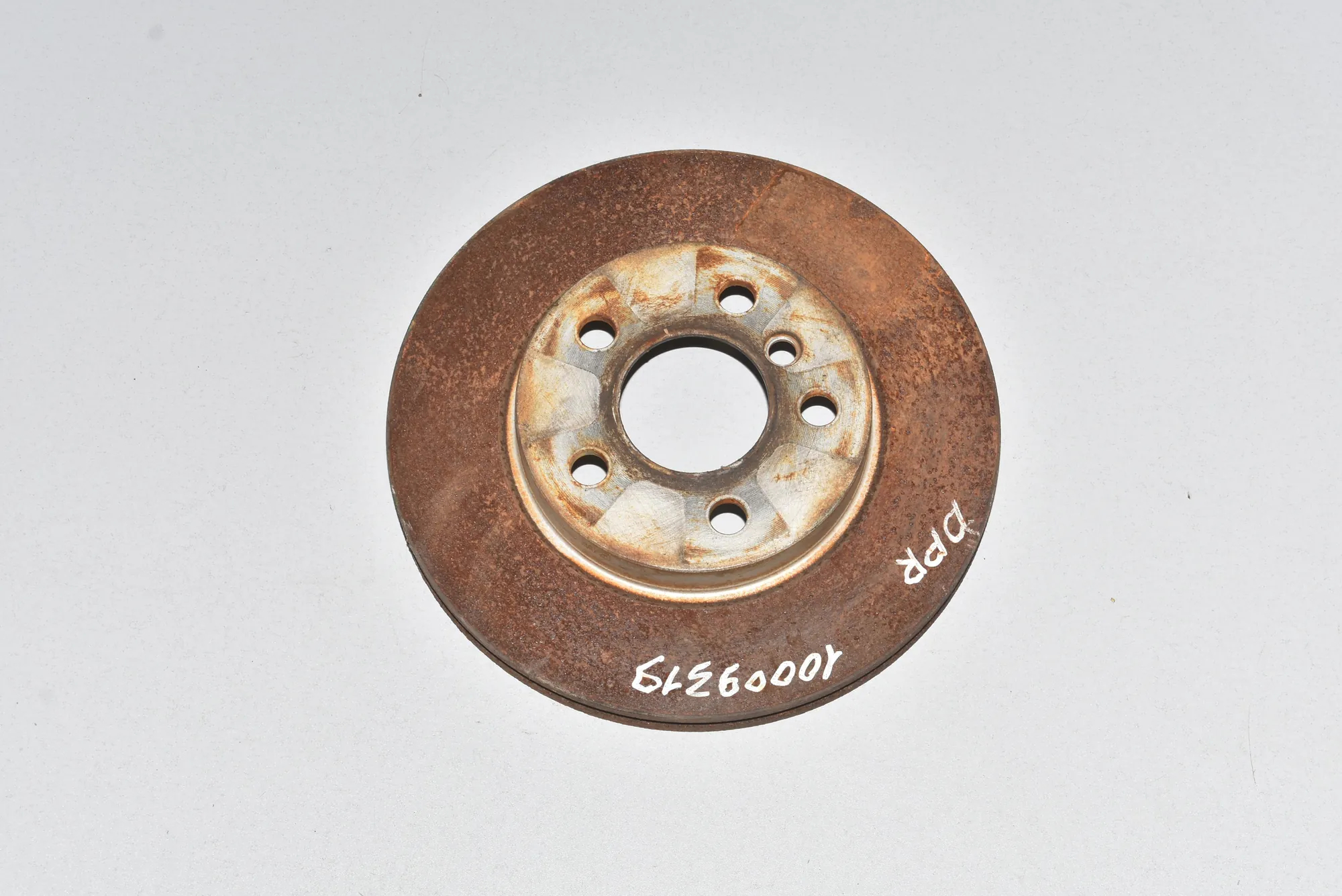 Front Right Brake Disc – OEM 6866293 · BMW i3 (I01) Hybrid 2017