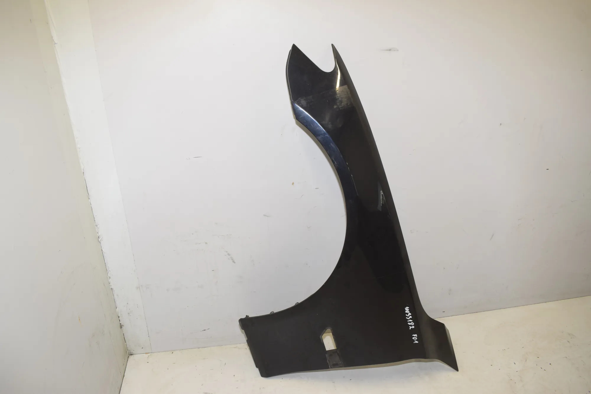 Front Left Fender · BMW 7 (F01, F02) 750 i 2010 – 2