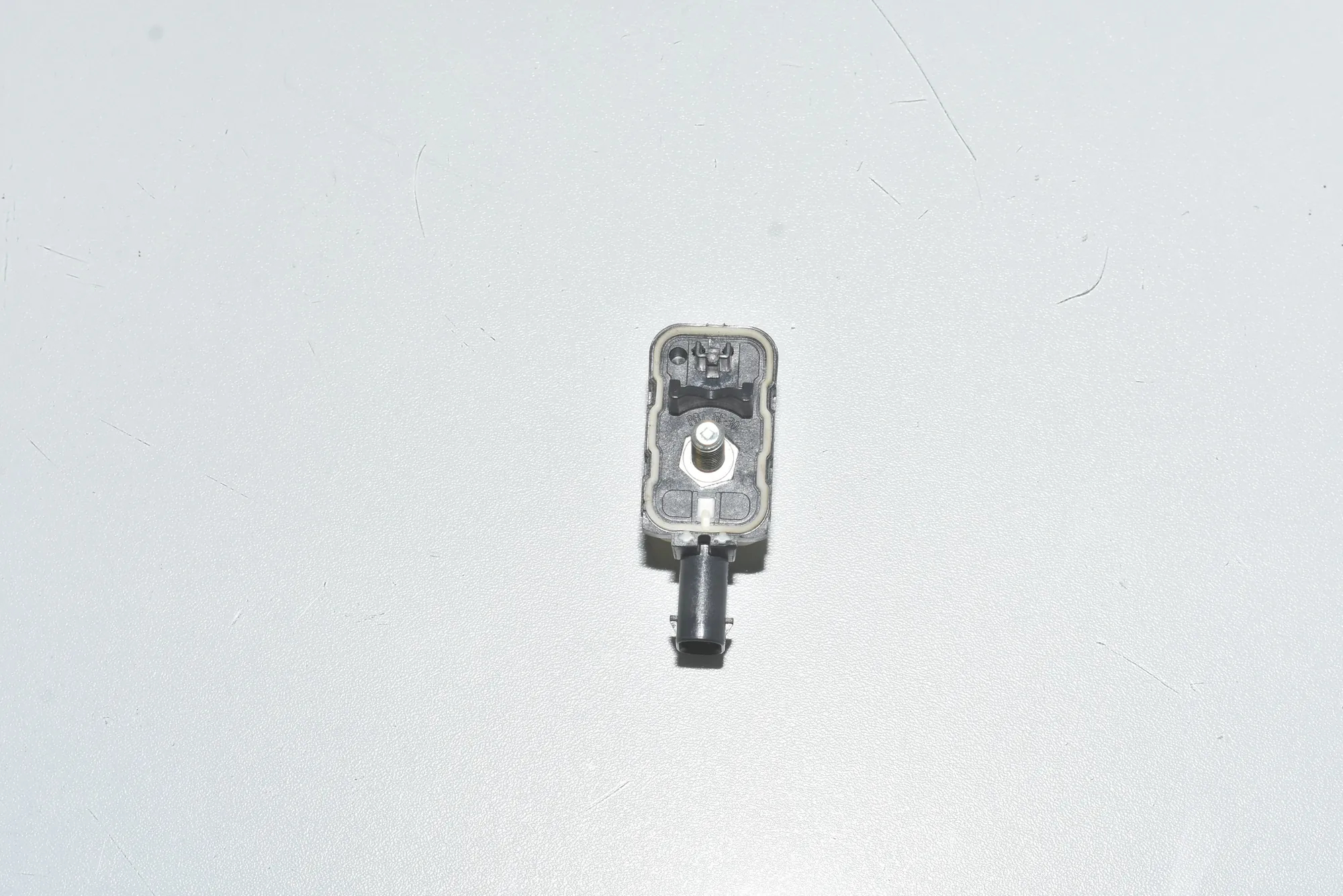 Left Side Impact Sensor – OEM 65779217711 · BMW 4 Coupe (F32, F82) 435 d xDrive 2014 – 3