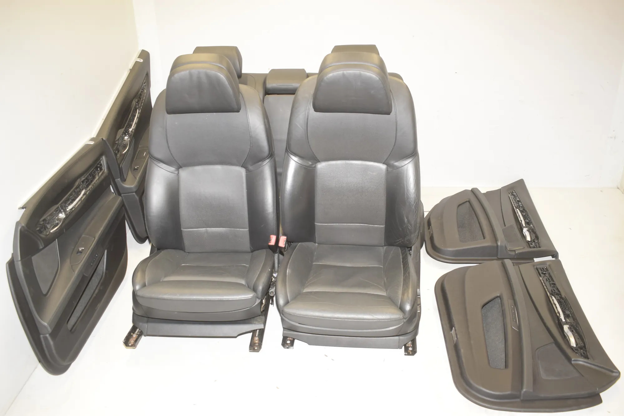 Seat set · BMW 7 (F01, F02) 750 i 2010