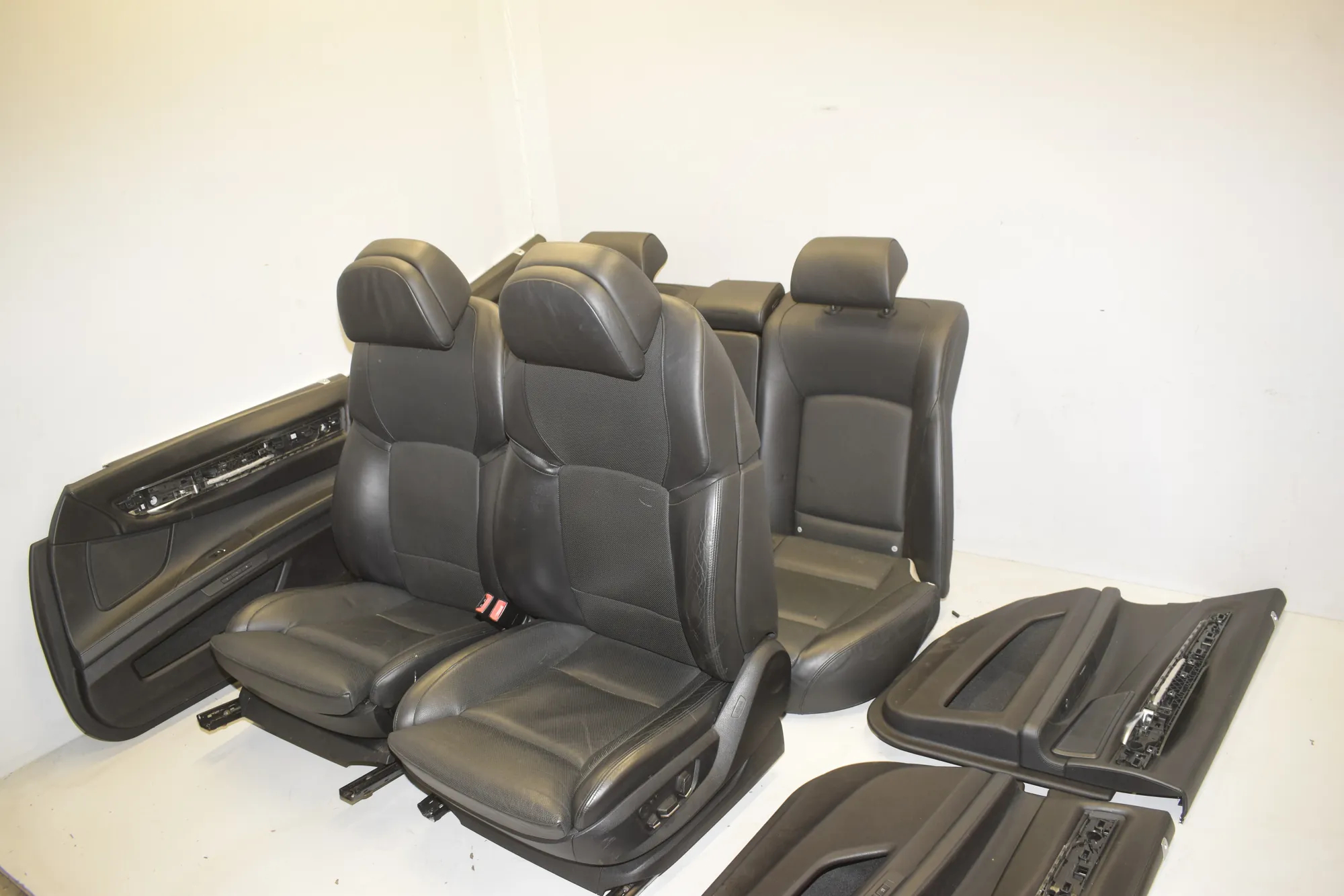 Seat set · BMW 7 (F01, F02) 750 i 2010 – 4