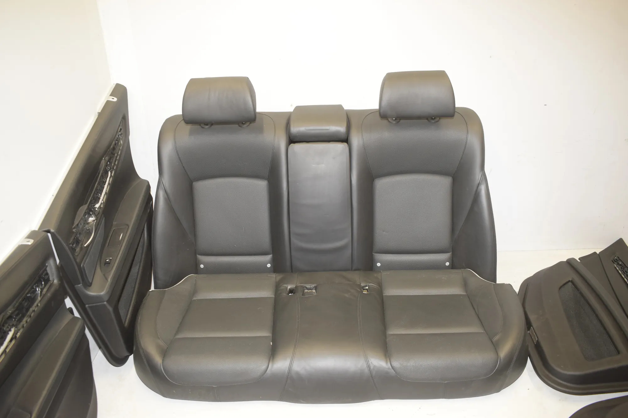 Seat set · BMW 7 (F01, F02) 750 i 2010 – 9