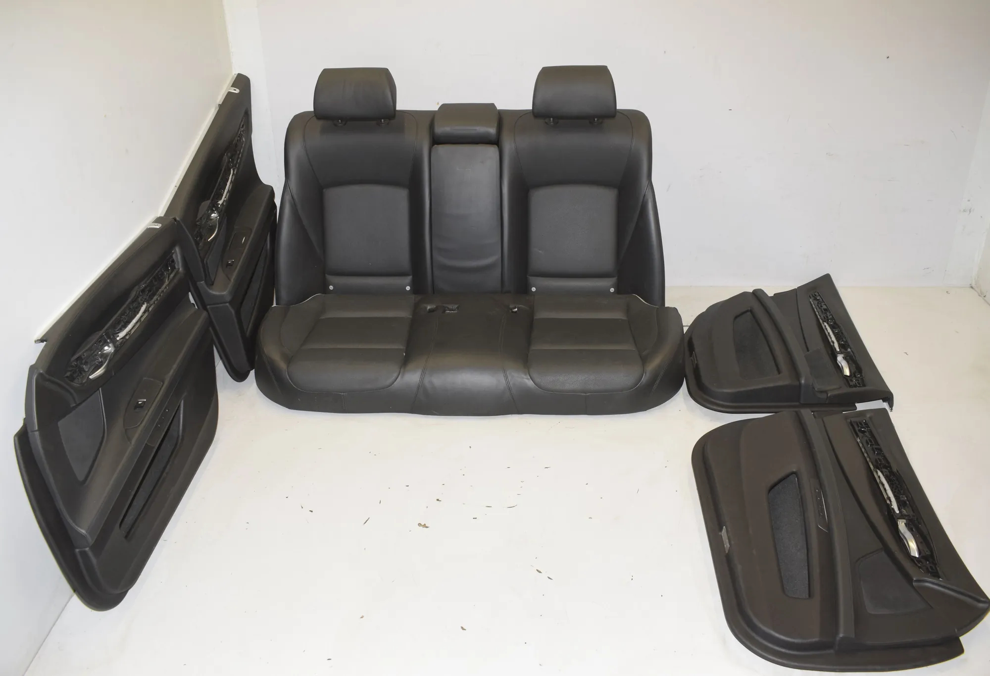 Seat set · BMW 7 (F01, F02) 750 i 2010 – 7
