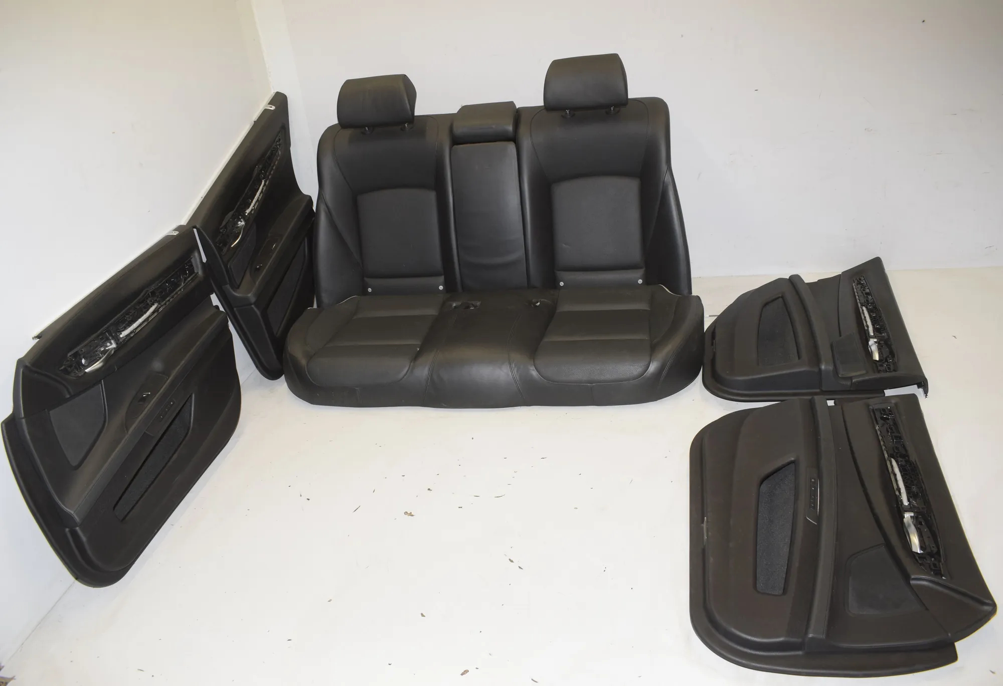 Seat set · BMW 7 (F01, F02) 750 i 2010 – 8