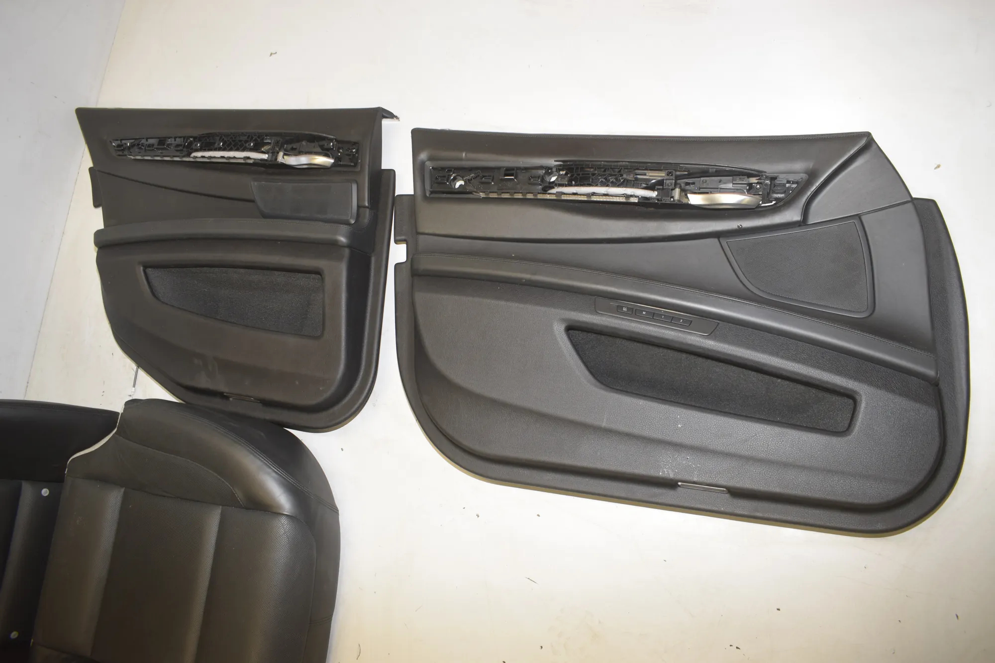 Seat set · BMW 7 (F01, F02) 750 i 2010 – 11