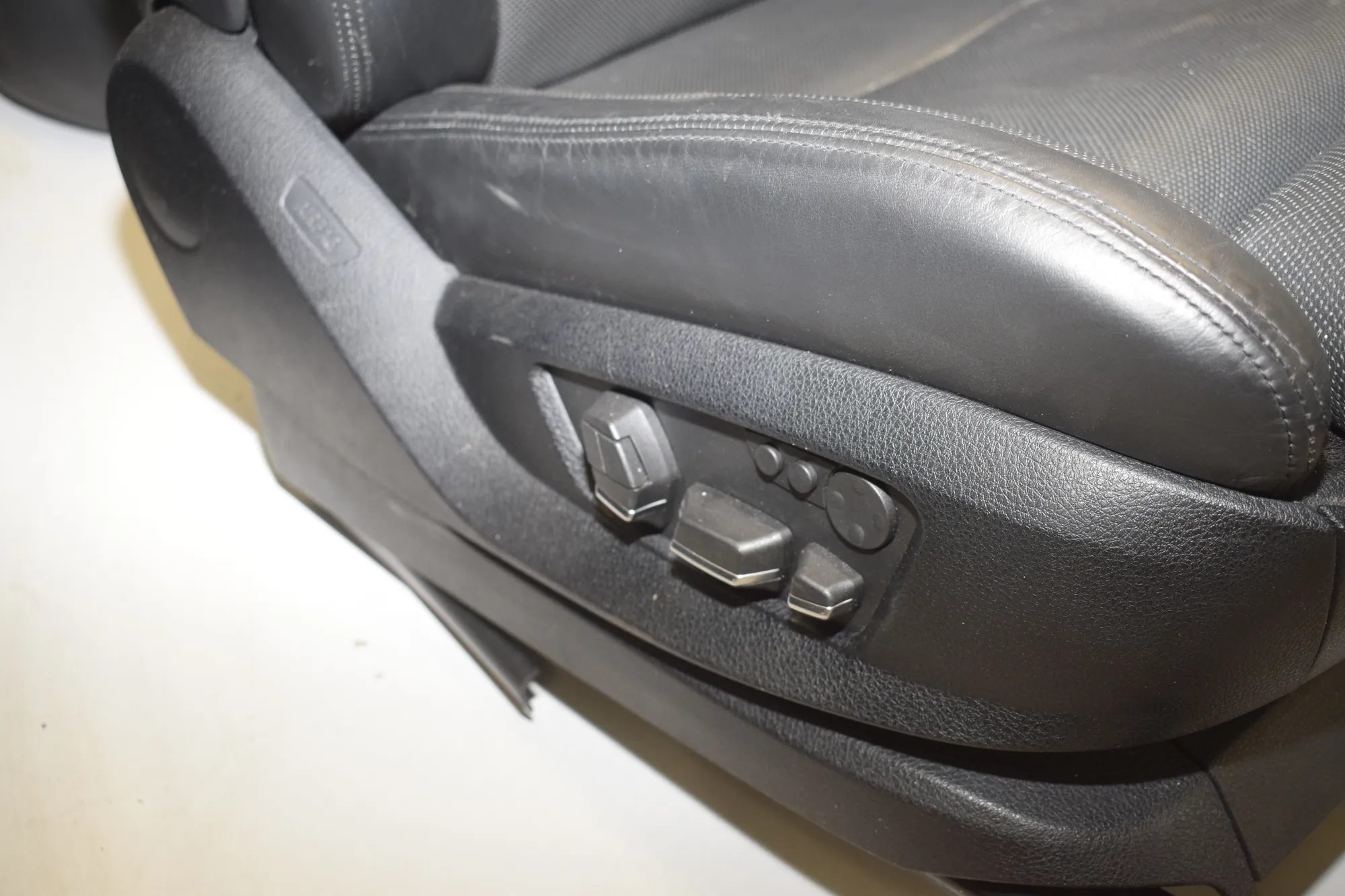 Seat set · BMW 7 (F01, F02) 750 i 2010 – 16