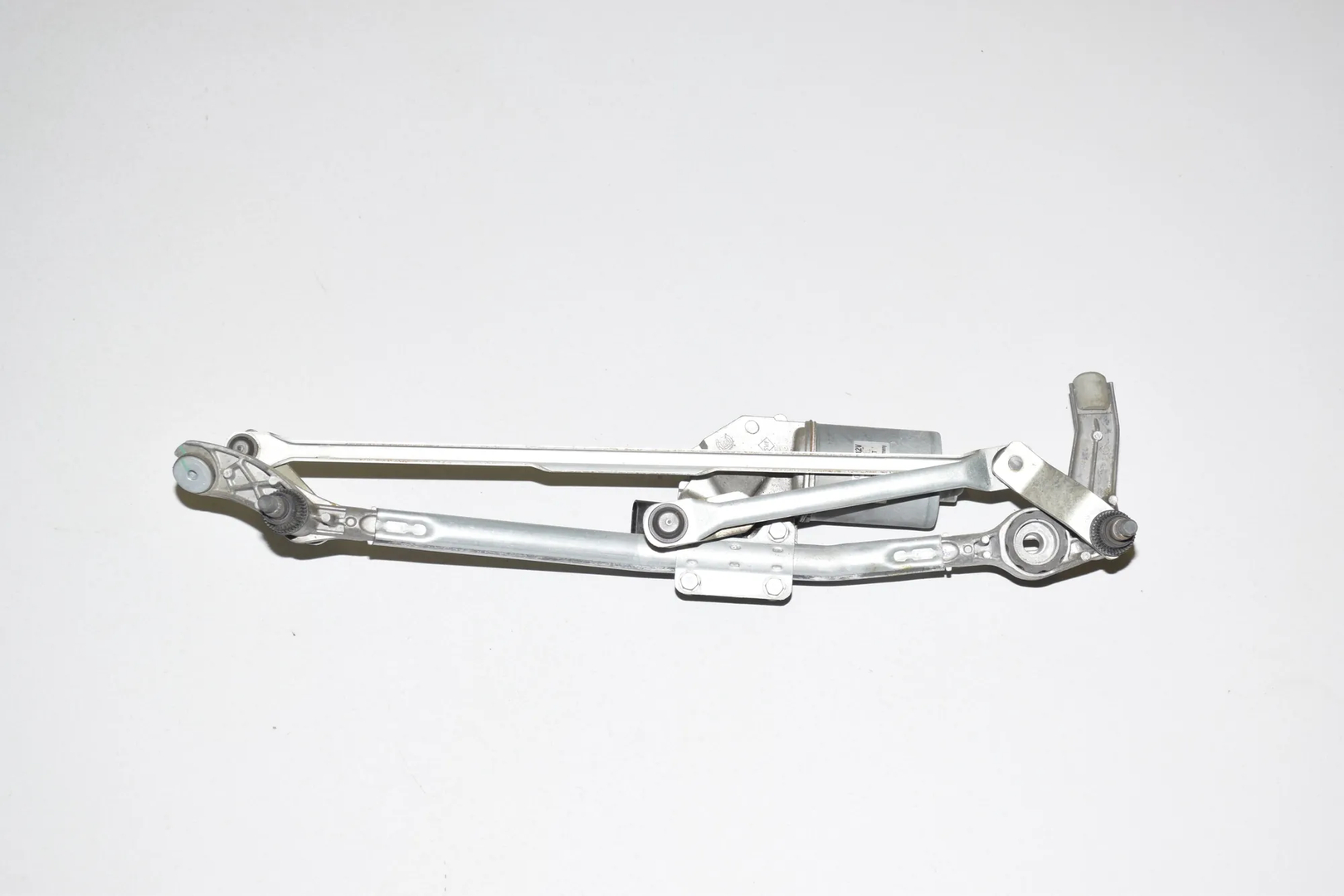 Front Windshield Wiper Mechanism – OEM 7161711 · BMW 3 Touring (E91) 330 d 2008 – 4