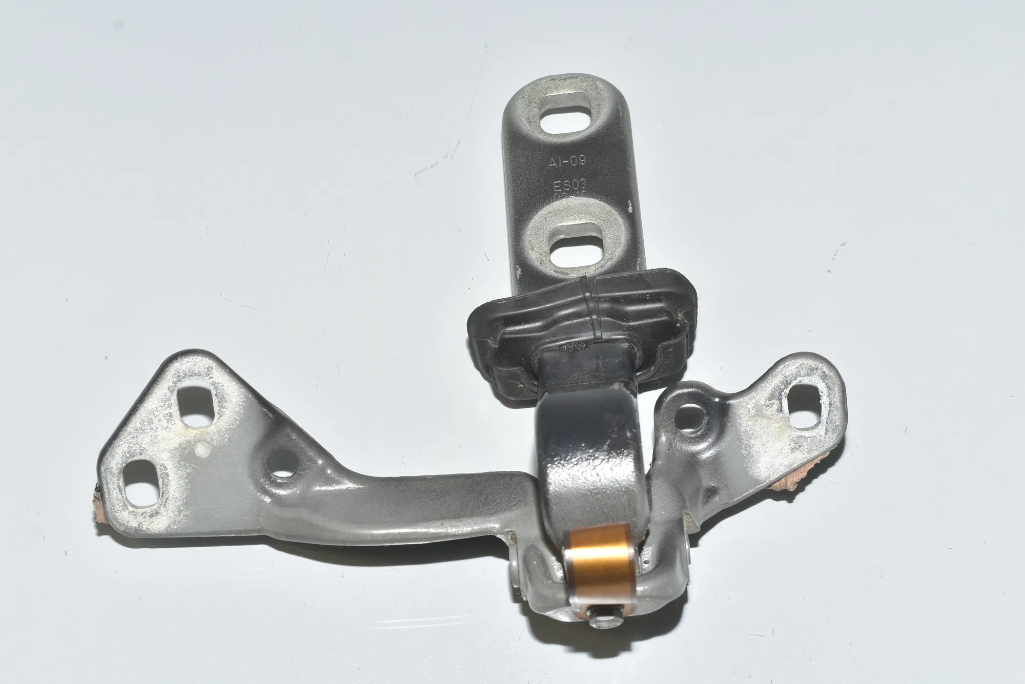 Left Side Bootlid Hinge – OEM 7175829 · BMW X6 (E71, E72) xDrive 40 d 2010 – 3
