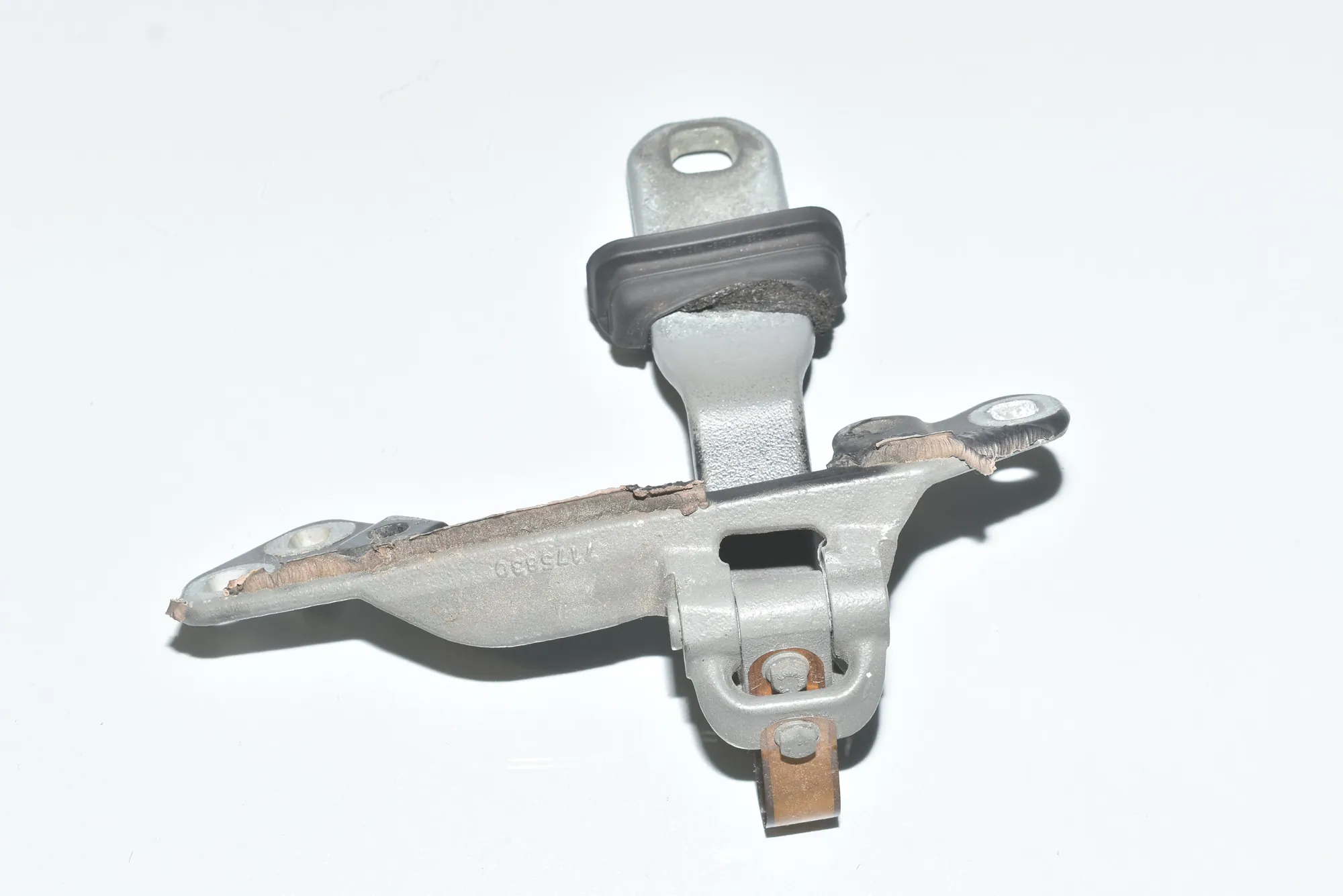 Right Side Bootlid Hinge – OEM 7175830 · BMW X6 (E71, E72) xDrive 40 d 2010 – 3