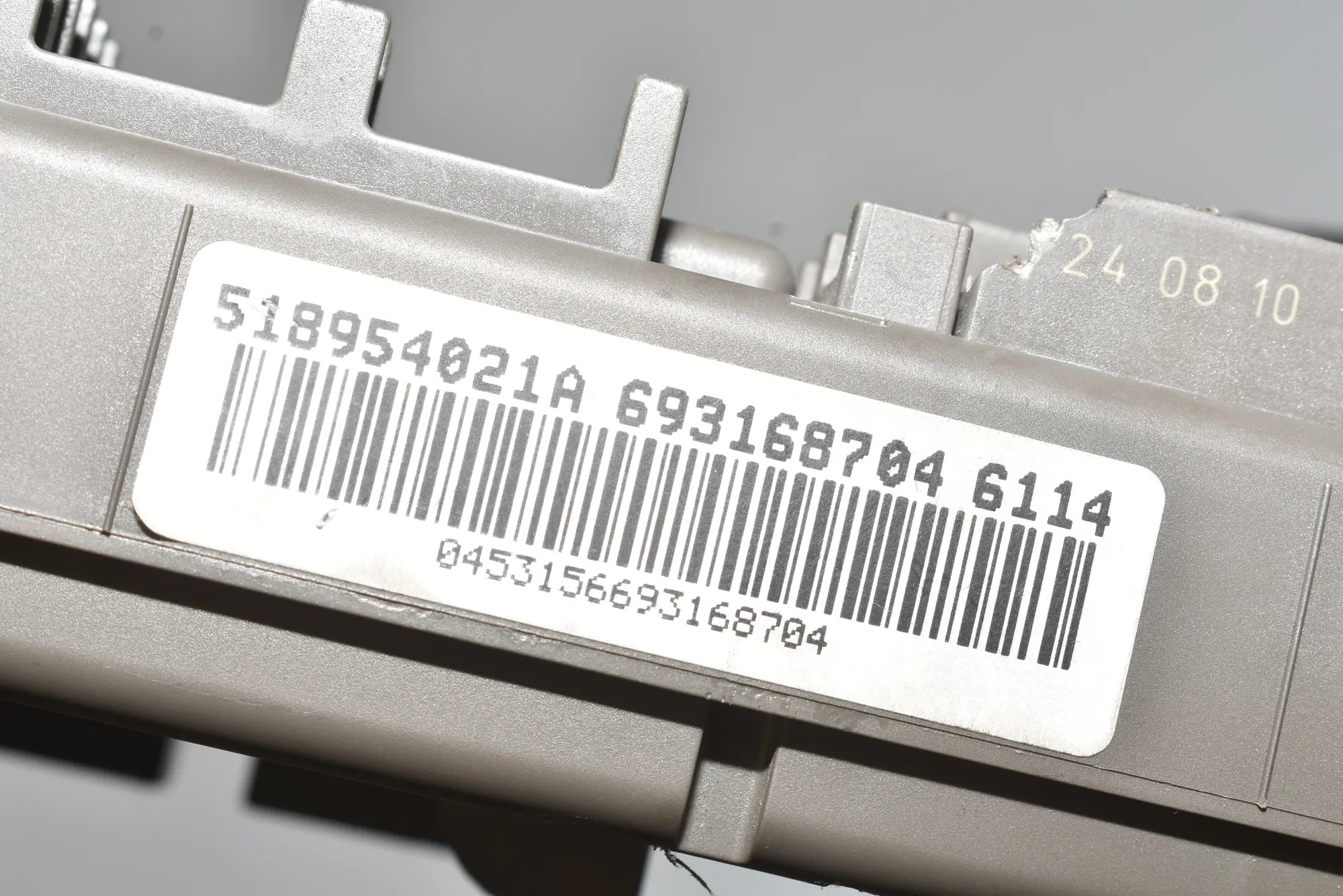 Fuse Box – OEM 61146931687 · BMW X6 (E71, E72) xDrive 40 d 2010 – 4