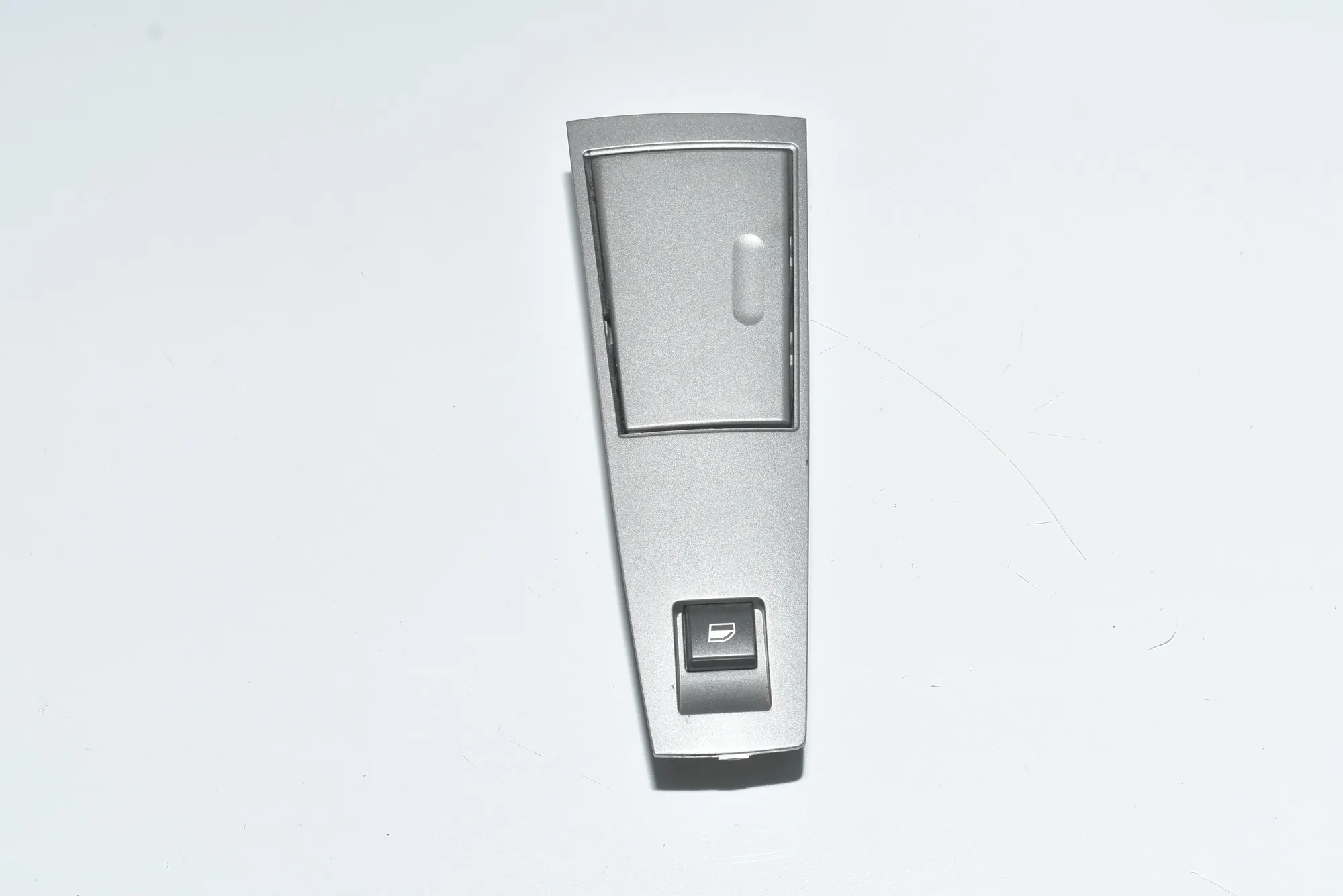 Rear Right Door Window Switch – OEM 61318379597 · BMW 7 (E65, E66, E67) BMW 7 (E65, E66, E67) 730 Ld 2006 – 2