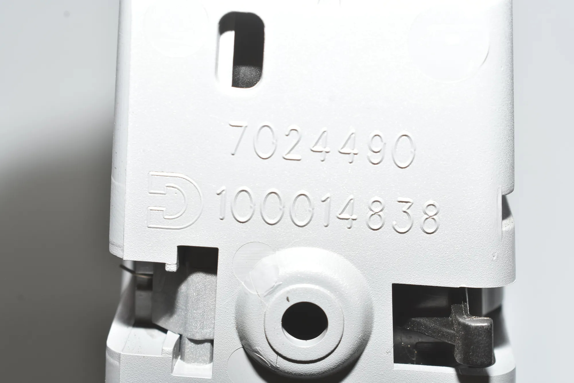 Rear Right Door Window Switch – OEM 61318379597 · BMW 7 (E65, E66, E67) BMW 7 (E65, E66, E67) 730 Ld 2006 – 5