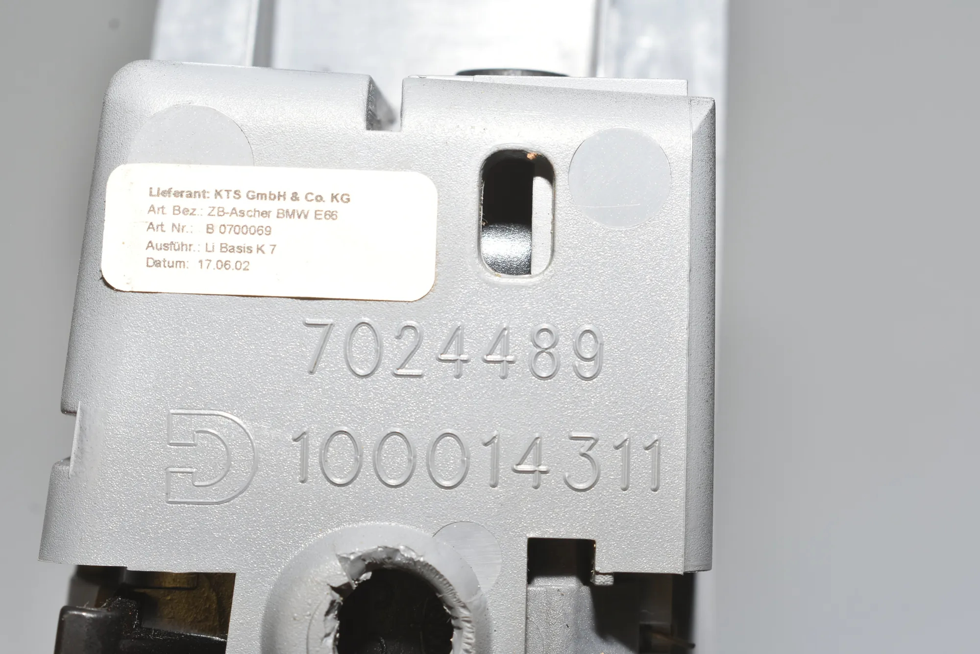 Rear Left Door Window Switch – OEM 61318379597 · BMW 7 (E65, E66, E67) BMW 7 (E65, E66, E67) 730 Ld 2006 – 5