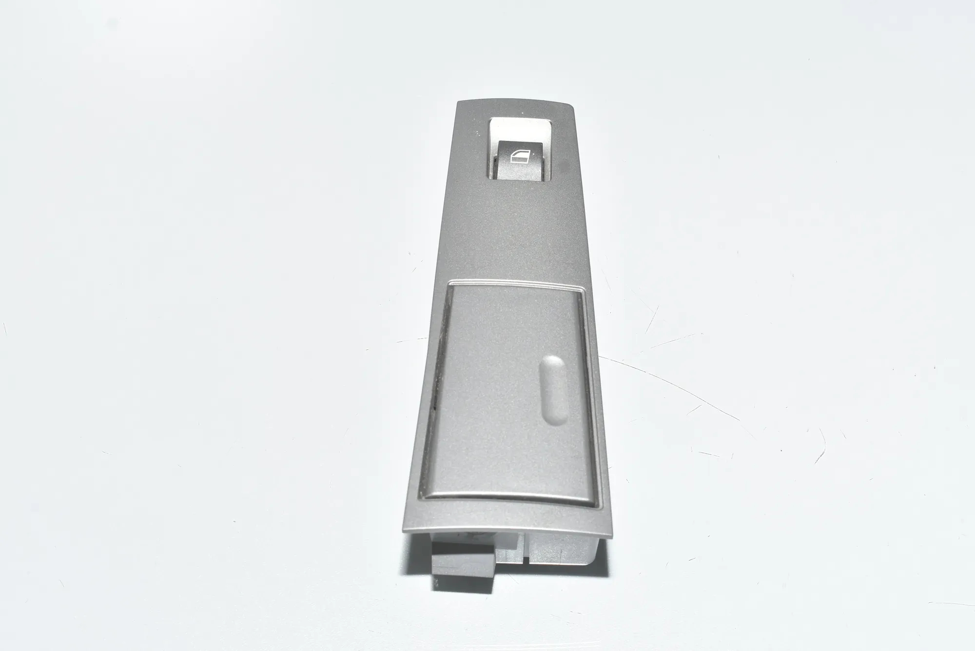 Rear Left Door Window Switch – OEM 61318379597 · BMW 7 (E65, E66, E67) BMW 7 (E65, E66, E67) 730 Ld 2006 – 2
