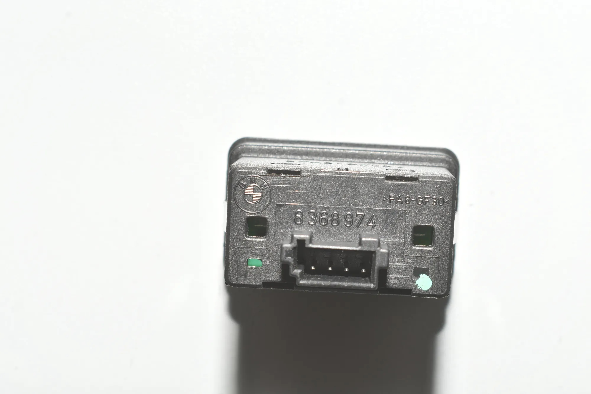 Rear Right Door Window Switch – OEM 61318368974 · BMW 5 (E39) BMW 5 (E39) 530 d 2000 – 4