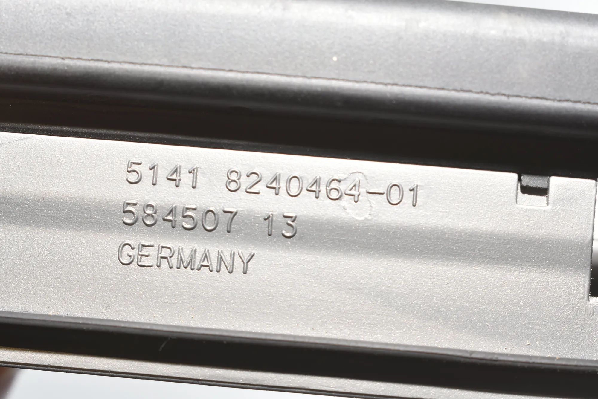 Dashboard Air Vents – OEM 51418240464 · BMW 7 (E65, E66, E67) BMW 7 (E65, E66, E67) 730 Ld 2006 – 4