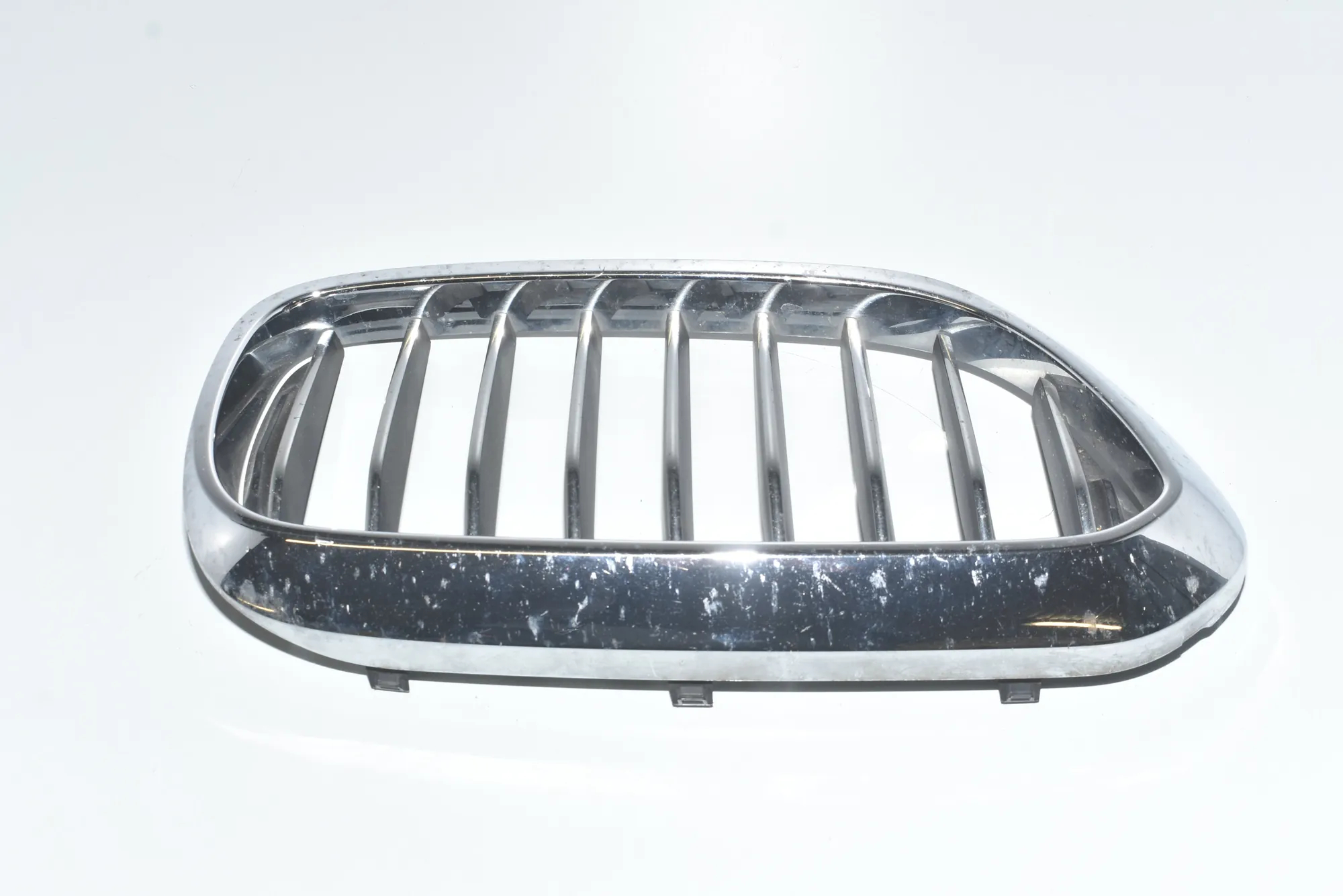 Front Right Grill – OEM 51137383520 · BMW 5 Touring (G31) BMW 5 Touring (G31) 530 d 2019 – 2