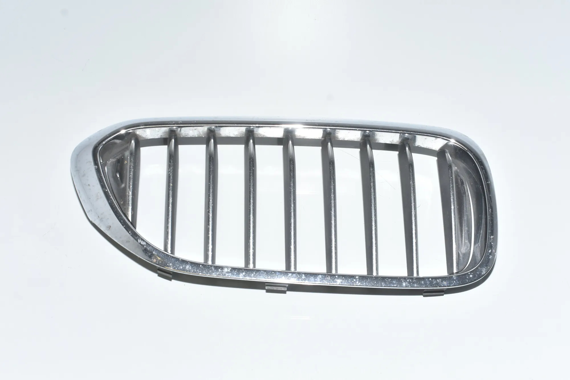 Front Right Grill – OEM 51137383520 · BMW 5 Touring (G31) BMW 5 Touring (G31) 530 d 2019