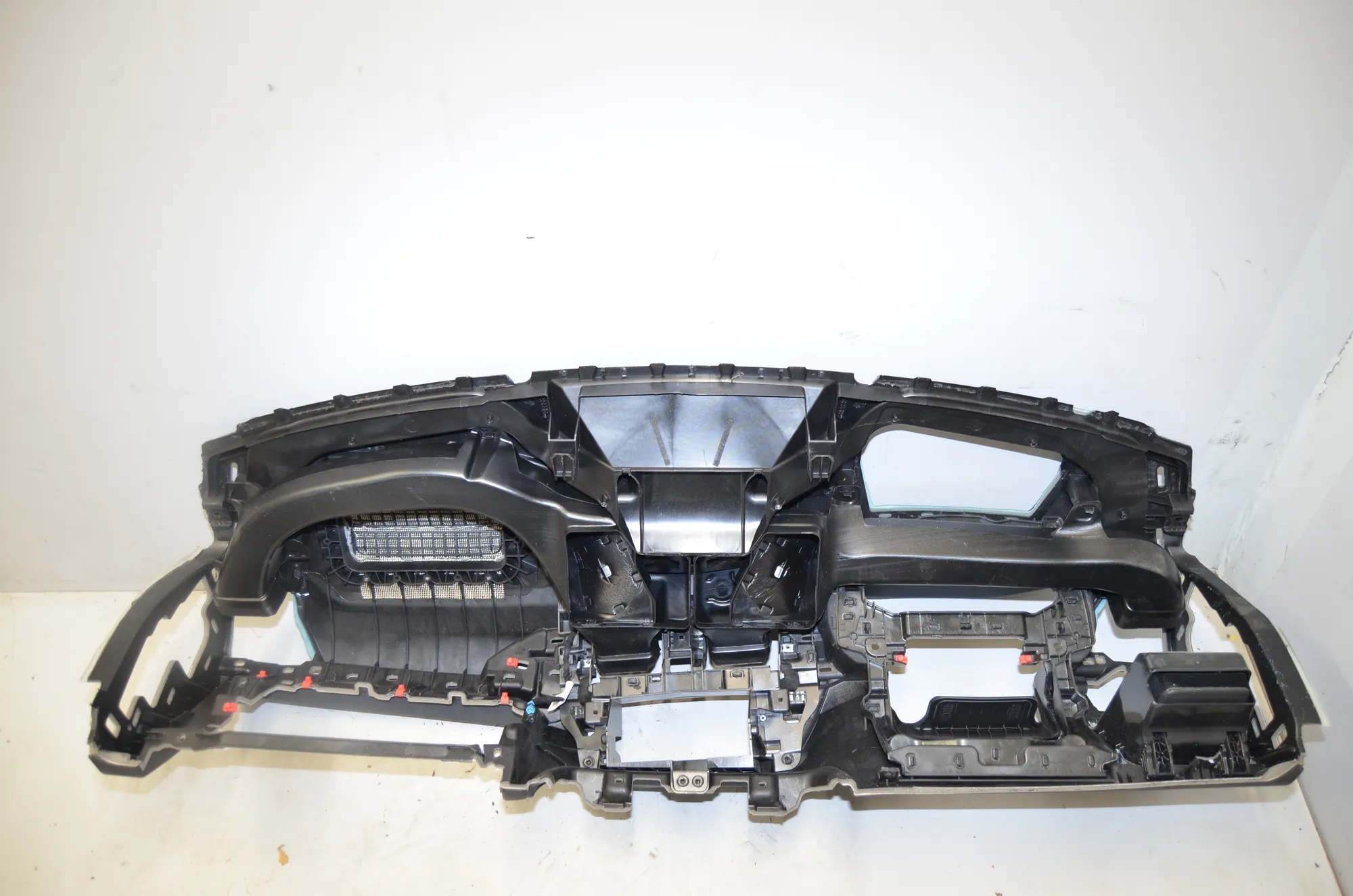 Dashboard · BMW iX3 (G08) BMW iX3 (G08) Electric (286 HP) 2022 – 4