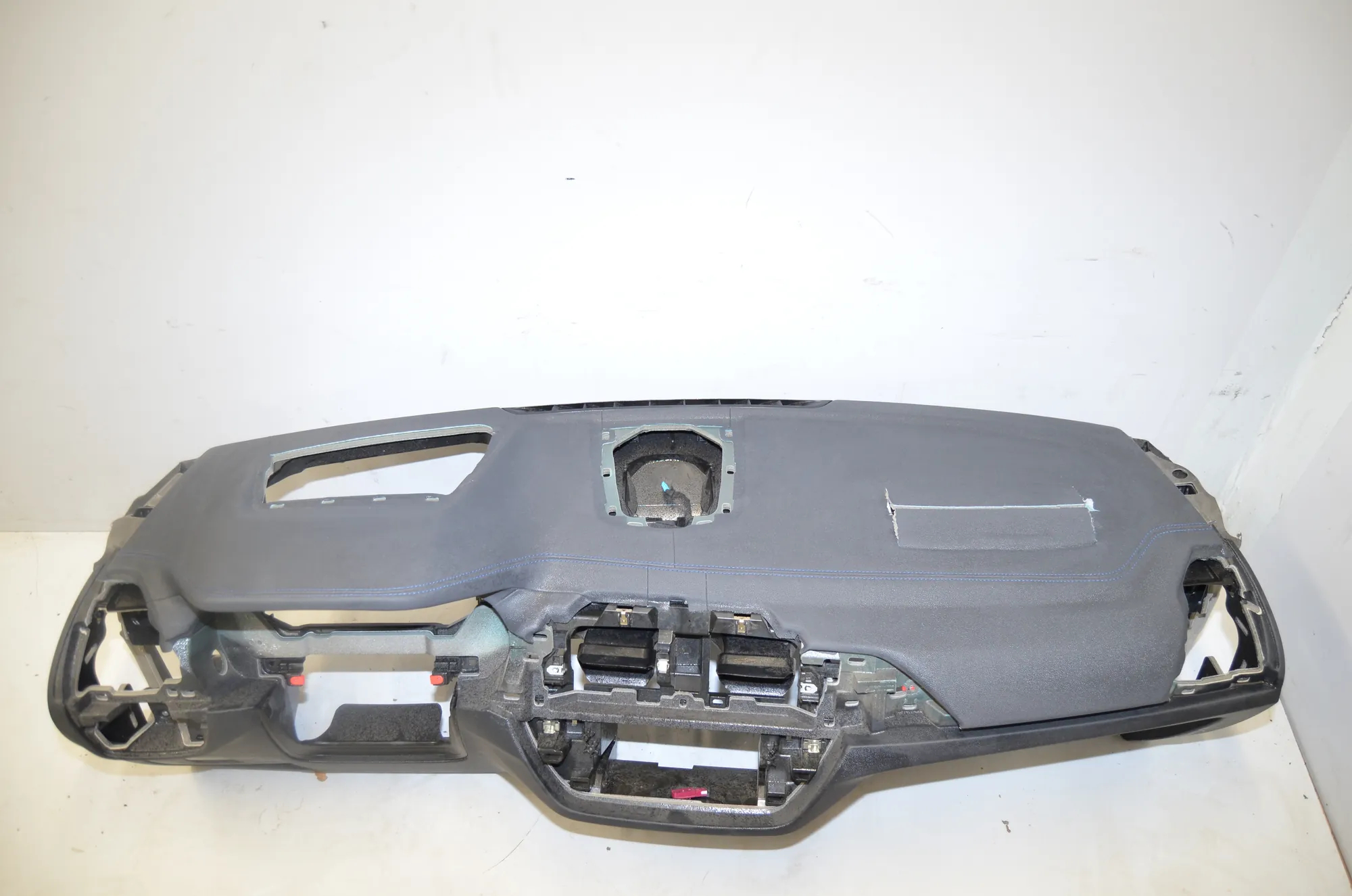 Dashboard · BMW iX3 (G08) BMW iX3 (G08) Electric (286 HP) 2022 – 2