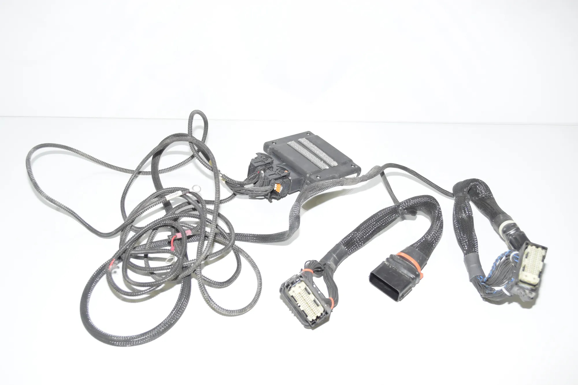 Engine Cable Harness – OEM D443-0003-T · BMW 3 (F30, F80) BMW 3 (F30, F80) 340 i xDrive 2016 – 2