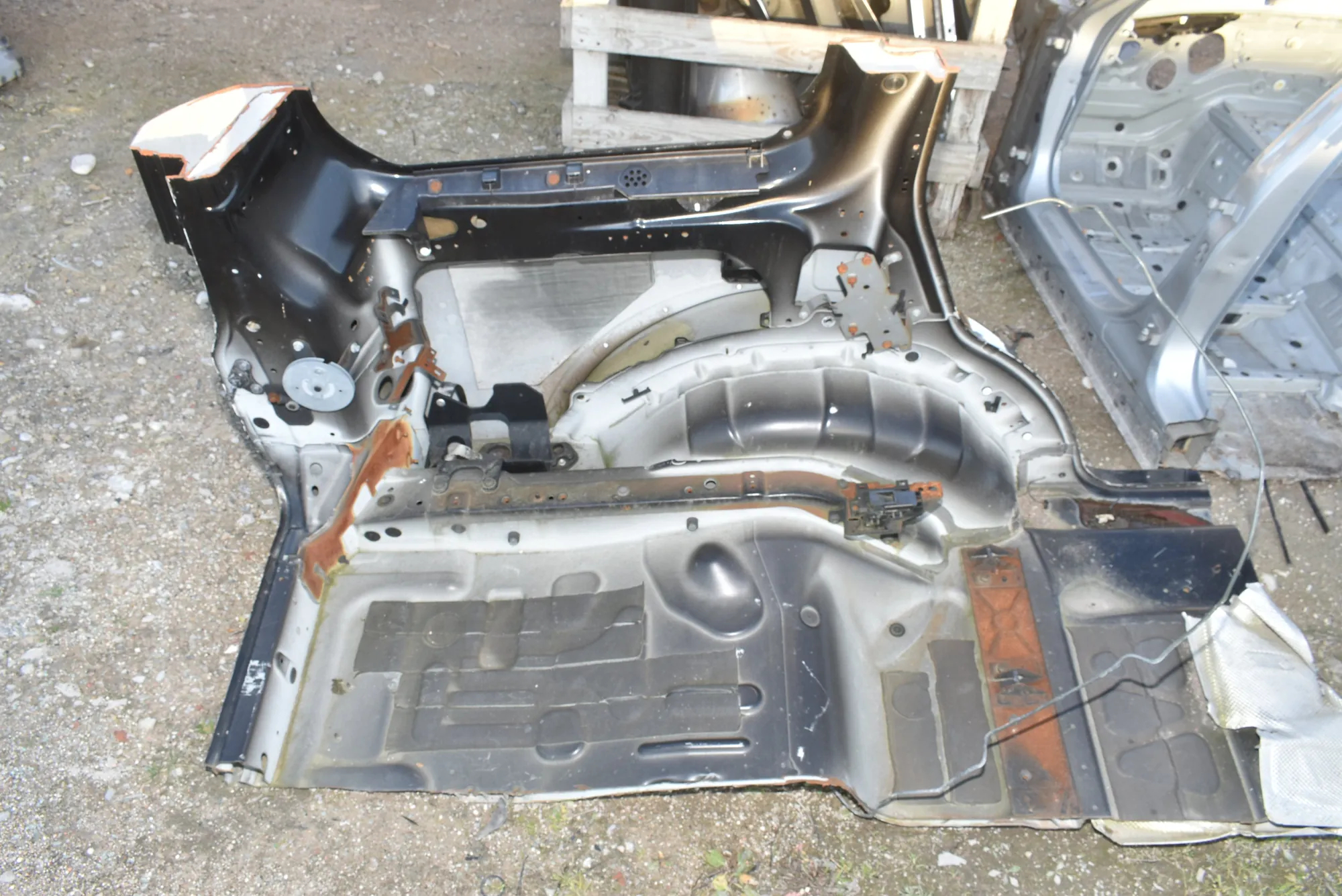 Rear Left Quarter Panel · LAND ROVER DISCOVERY IV (L319) 3.0 TD 4x4 2016 – 3