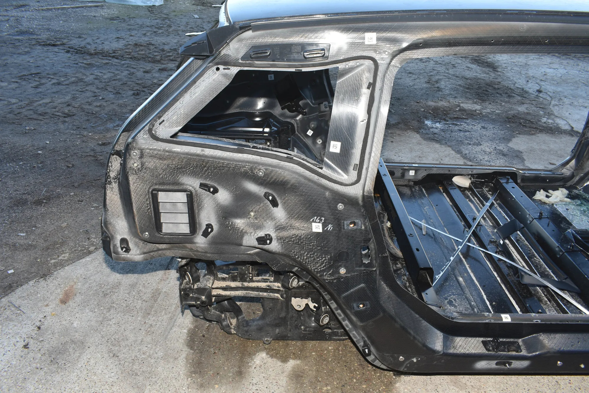 Front Right Quarter Panel · BMW i3 (I01) BMW i3 (I01) Electric 2021 – 10