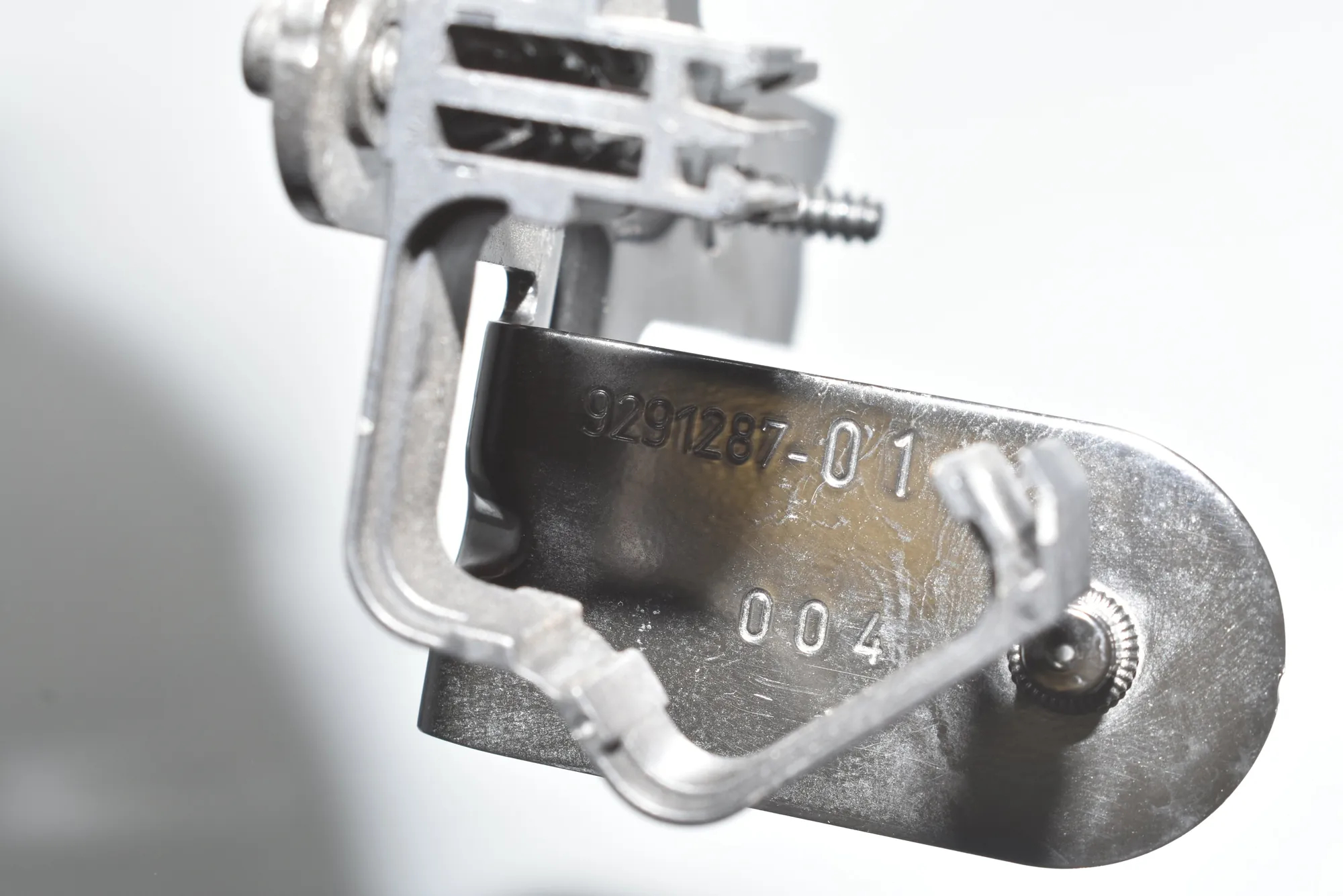Bracket – OEM 64219291287 · BMW i3 (I01) BMW i3 (I01) Hybrid 2015 – 4