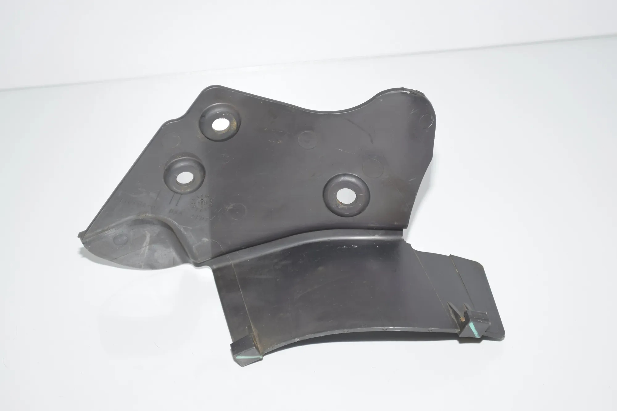 Control Arm Cover – OEM 6776981 · BMW X6 (E71, E72) xDrive 40 d 2010