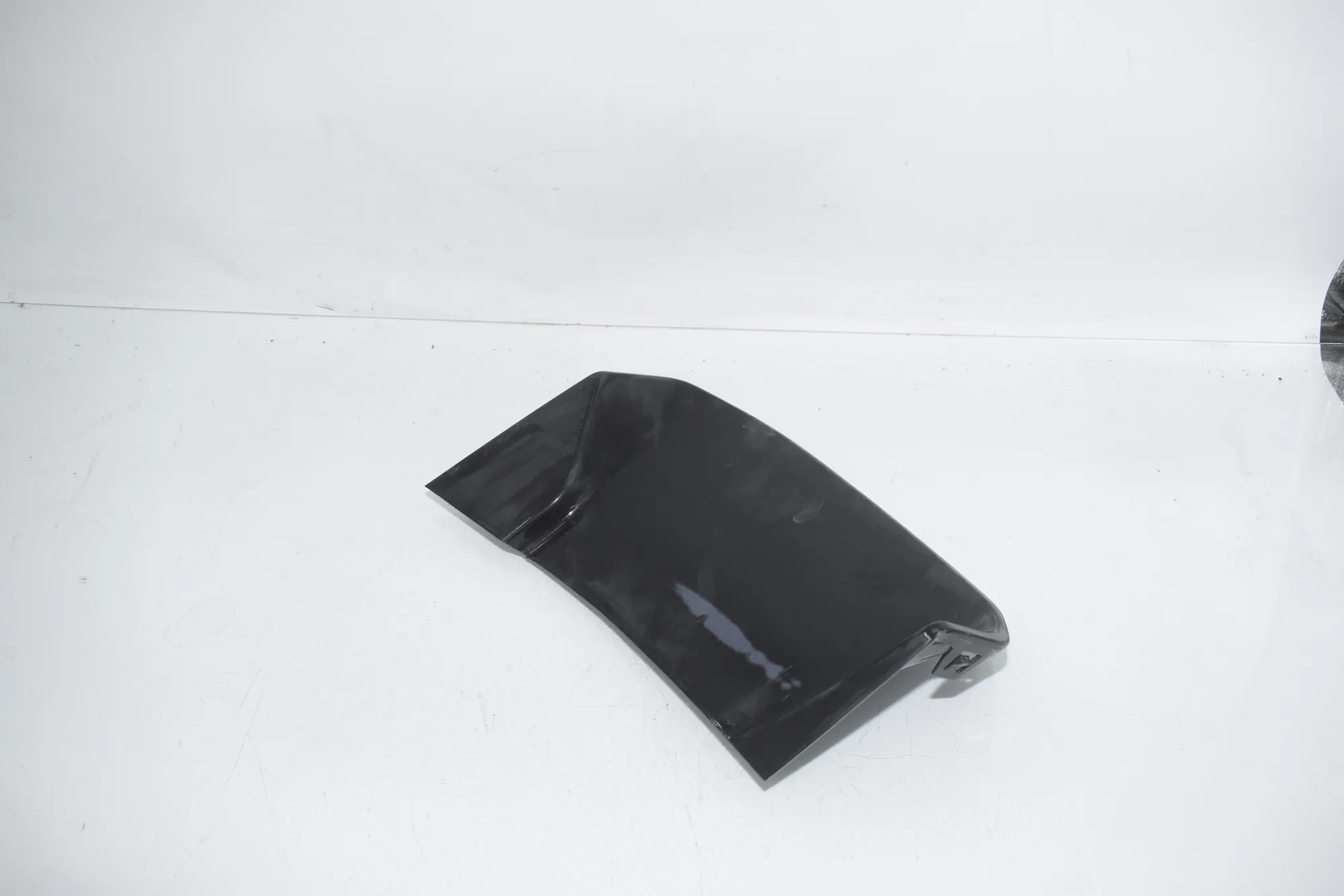 Rear Bumper Lower Diffuser – OEM 9850849 · BMW iX (I20) BMW iX (I20) xDrive50 2021