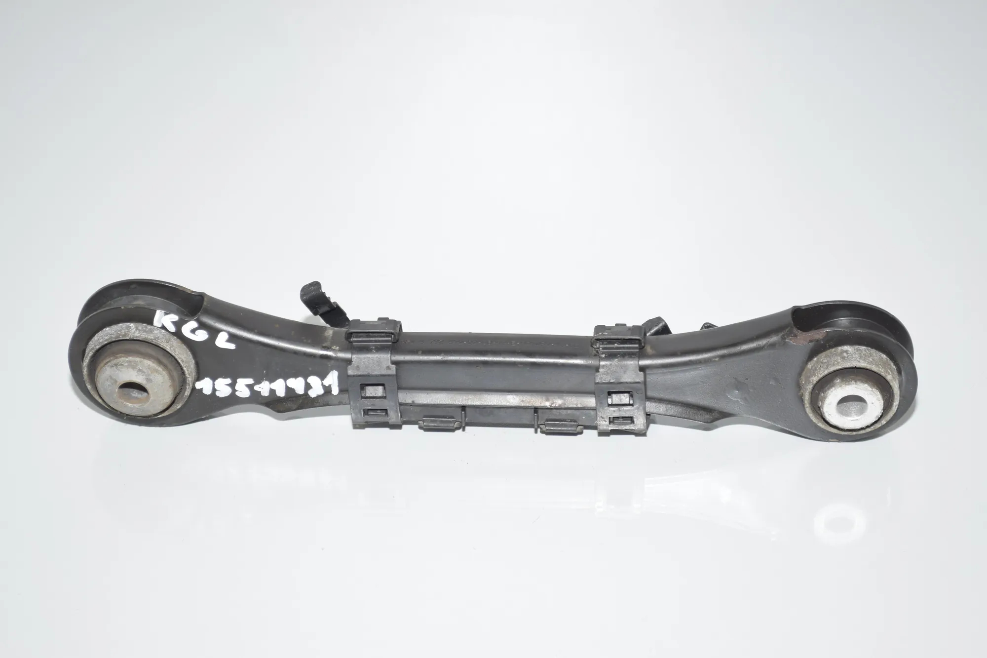 Rear Left Control Arm – OEM 6792543 · BMW 3 (F30, F80) 320 d Efficient Dynamics 2012 – 4