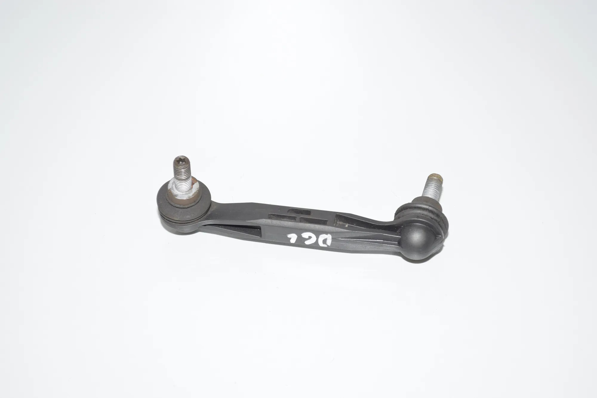 Rear Right Stabilizer Link – OEM 33506785608 · BMW 3 (F30, F80) 320 d Efficient Dynamics 2012 – 2