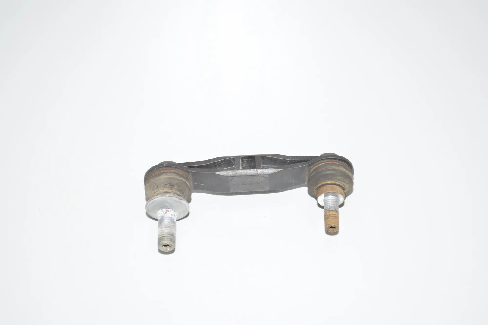 Rear Right Stabilizer Link – OEM 33556777635 · BMW 5 (F10) 525 d 2010 – 2
