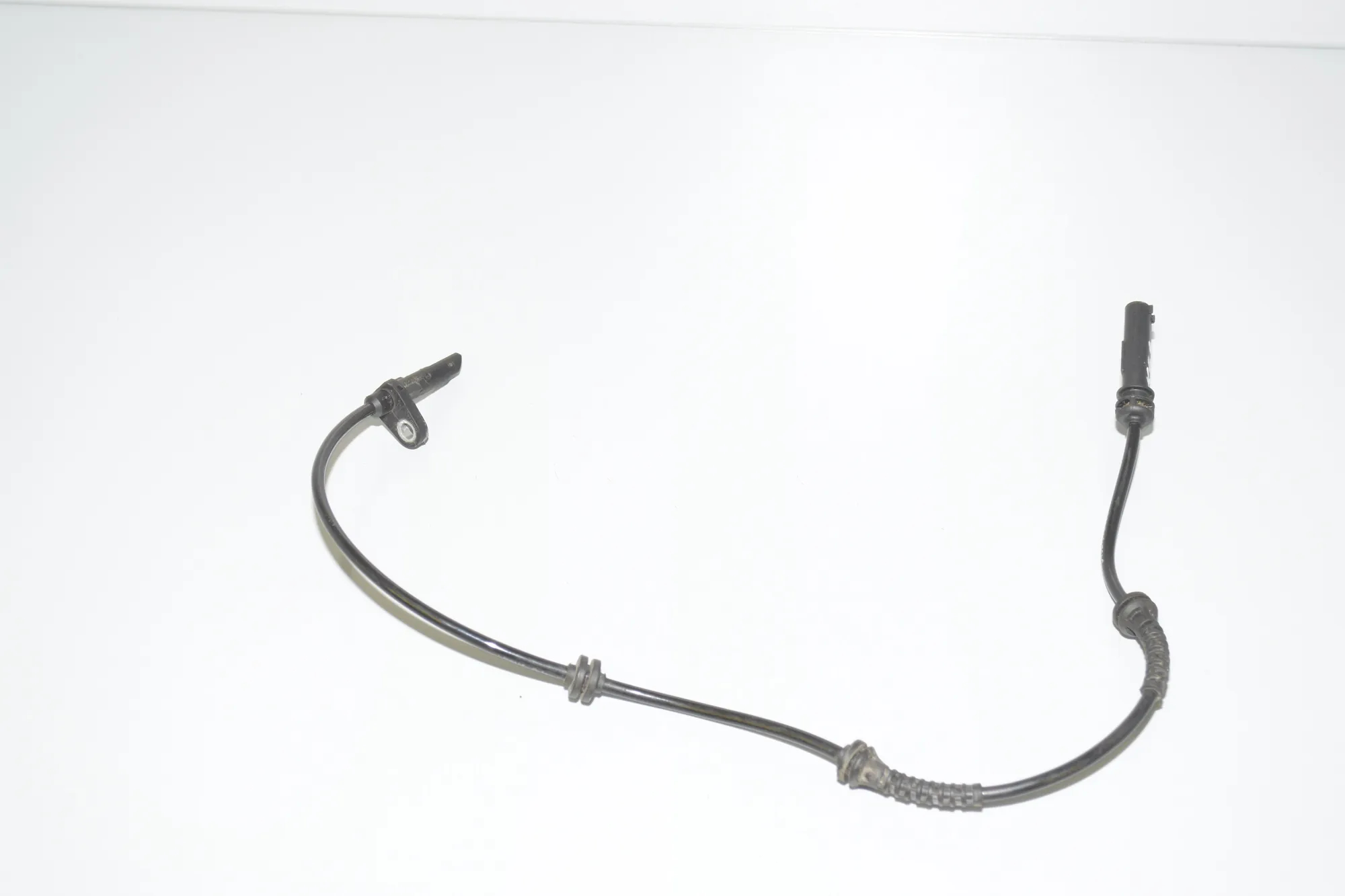 Rear Left ABS Sensor – OEM 0265008232 · BMW 5 (F10) 525 d 2010 – 3
