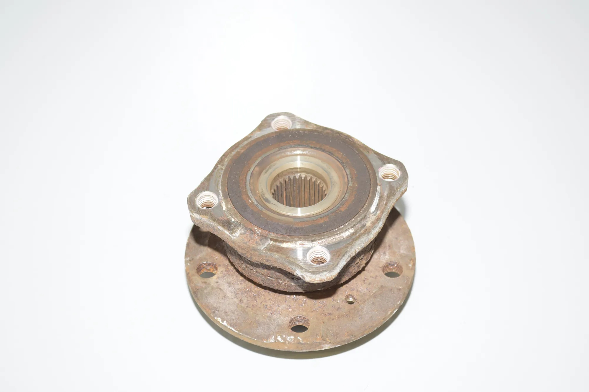 Rear Right Wheel Bearing – OEM 6850159 · BMW 5 (F10) 525 d 2010 – 3