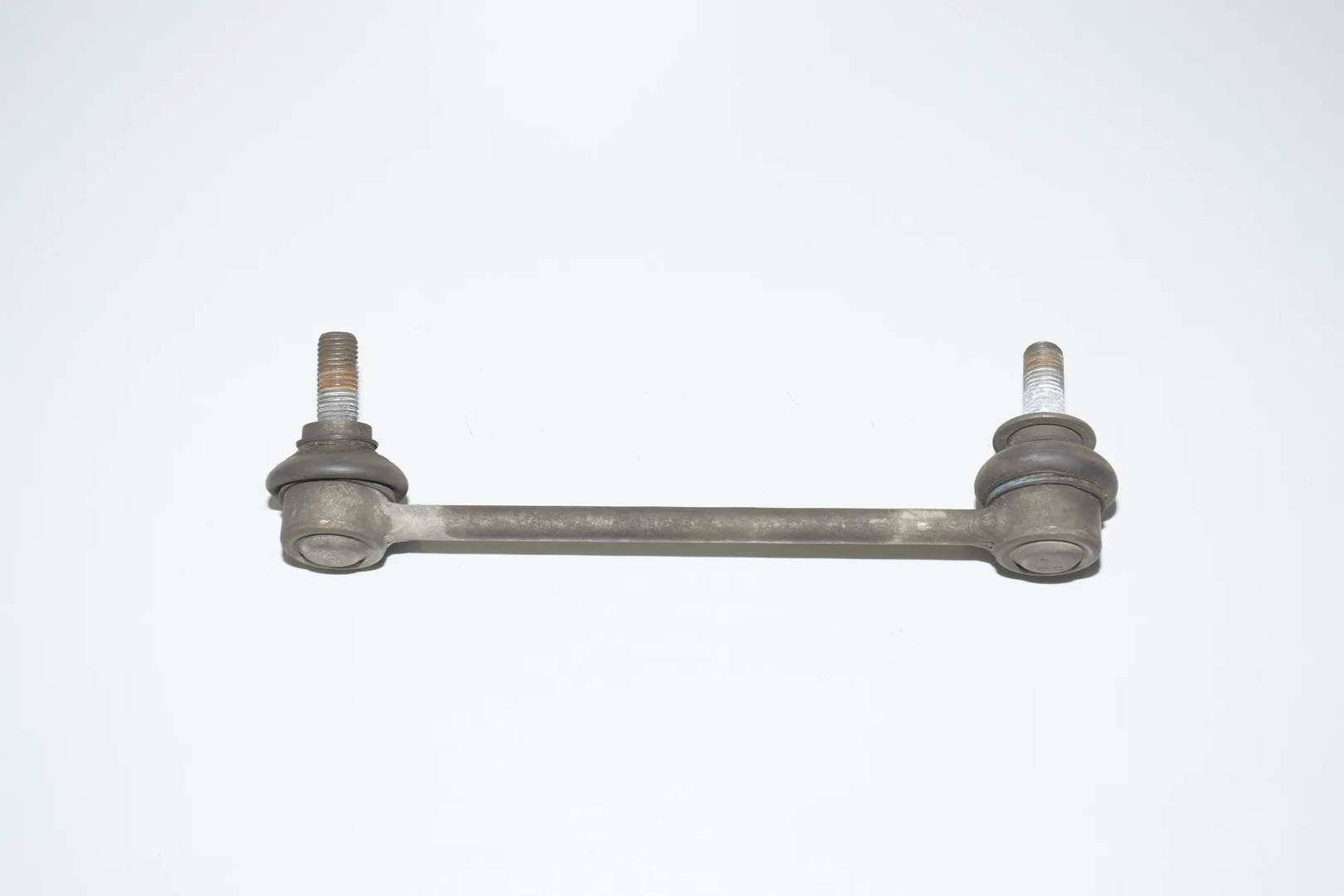 Rear Right Stabilizer Link – OEM 33556786429 · BMW 5 Touring (F11) 530 d 2012 – 3