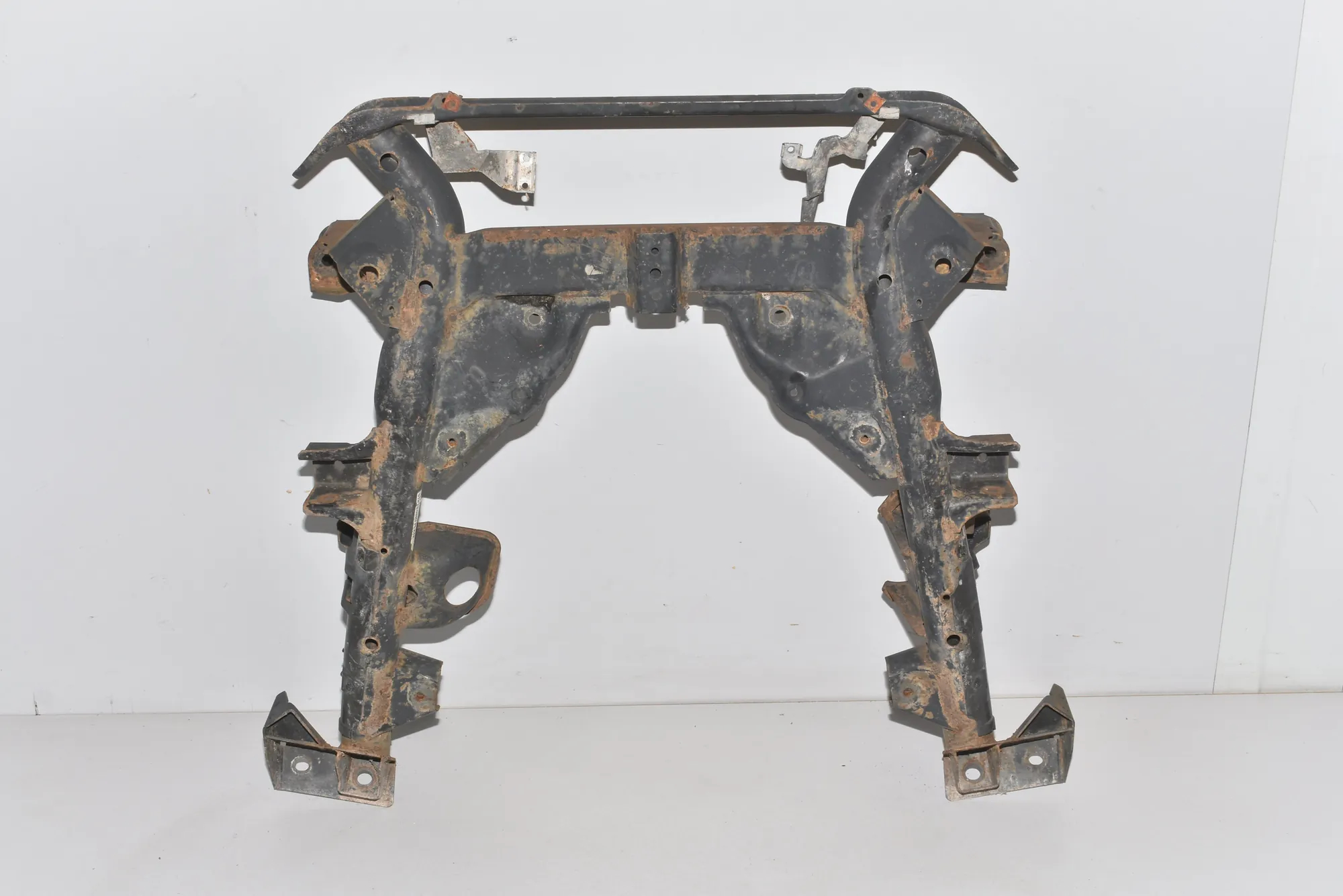 Front Subframe – OEM 31116760277 · BMW X5 (E53) BMW X5 (E53) 4.4 i 2001 – 4
