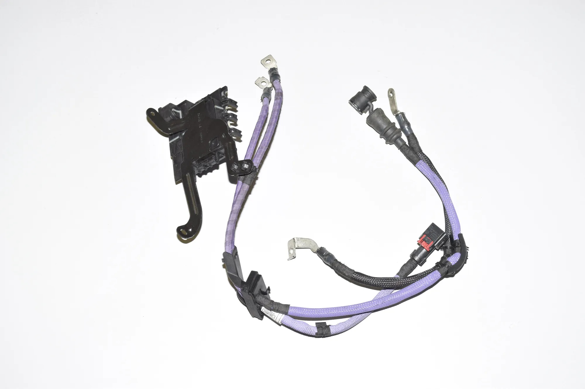 Engine Cable Harness – OEM 61128795683 · BMW 5 (G30) BMW 5 (G30) 520 d 2020 – 2