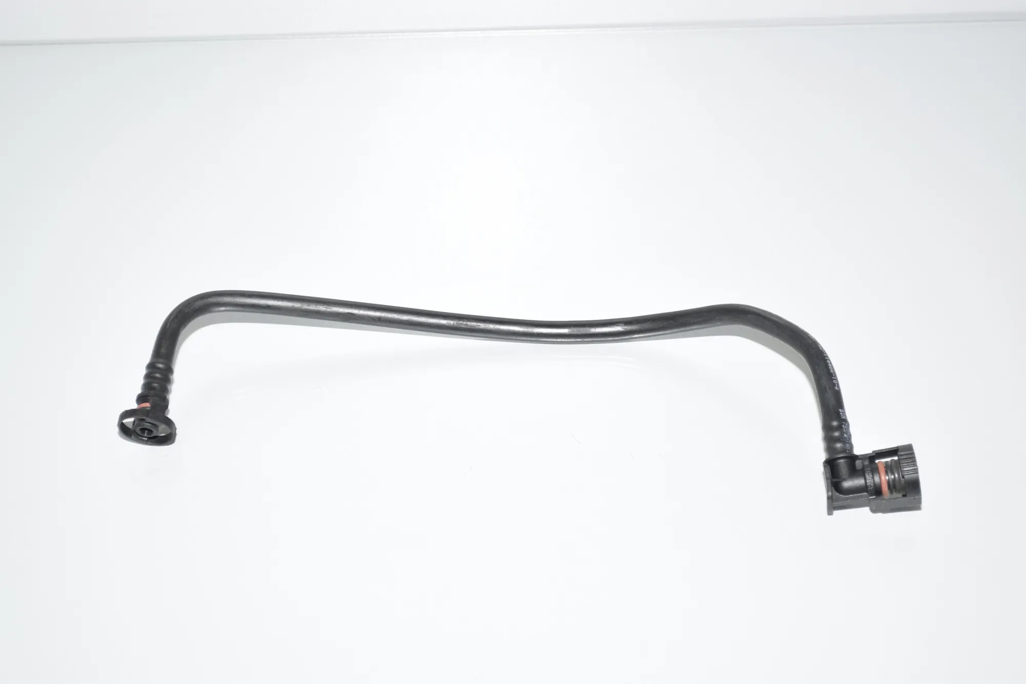 Vacuum Tube – OEM 13907521857 · BMW 5 (E60) BMW 5 (E60) 520 i 2003 – 2