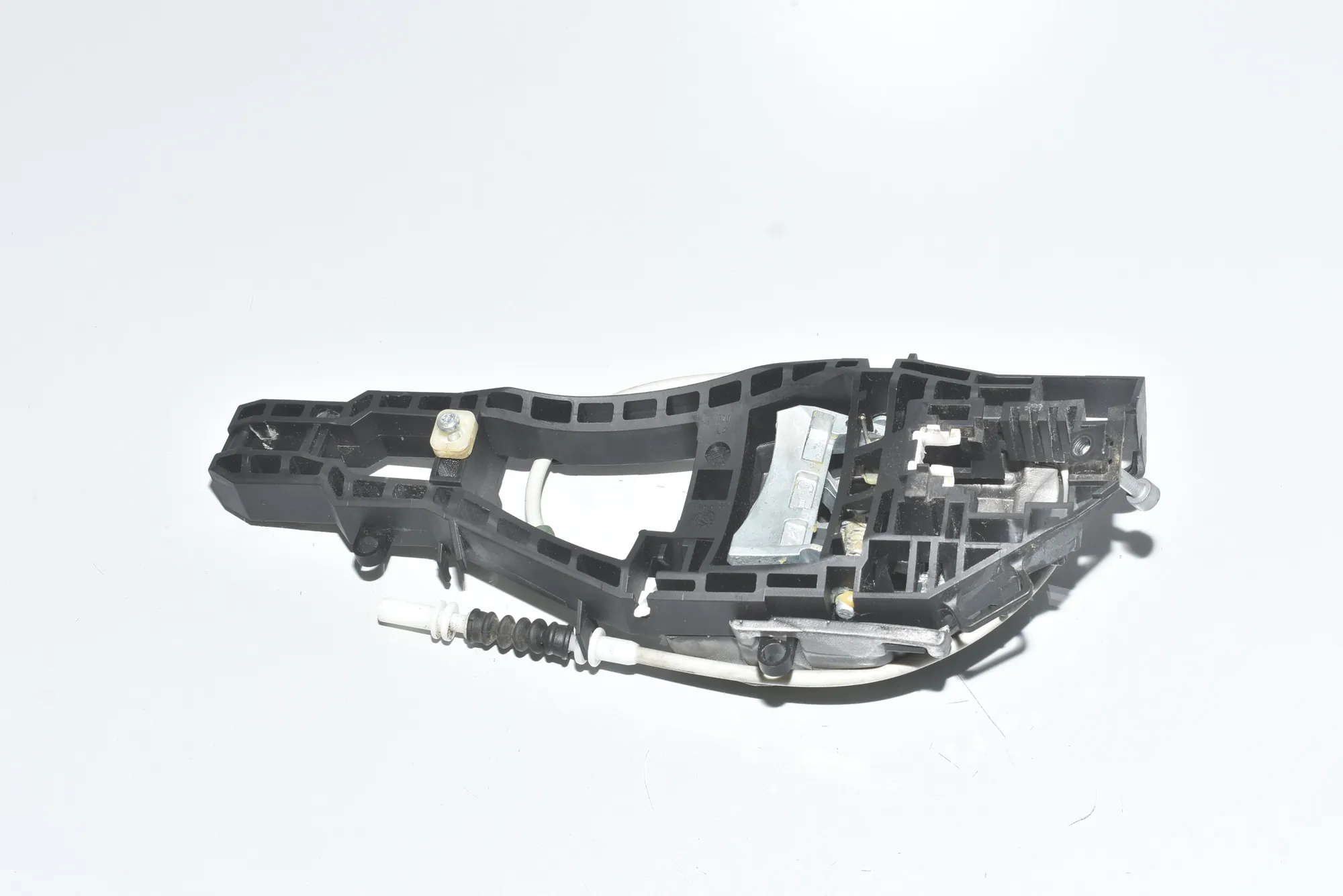 Rear Left Door Interior Handle Frame – OEM 51227332267 · BMW 3 Touring (F31) 330 d 2012 – 3